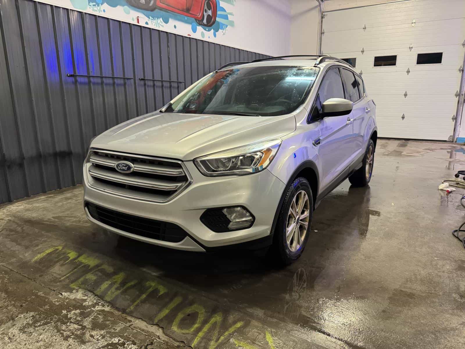 Image 1 Ford Escape SE 2017