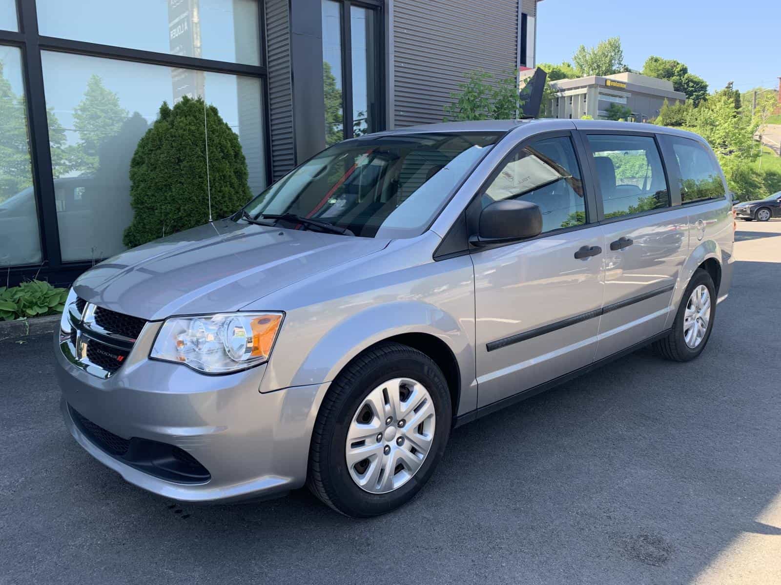 2017 Dodge Grand Caravan SE - Image 1