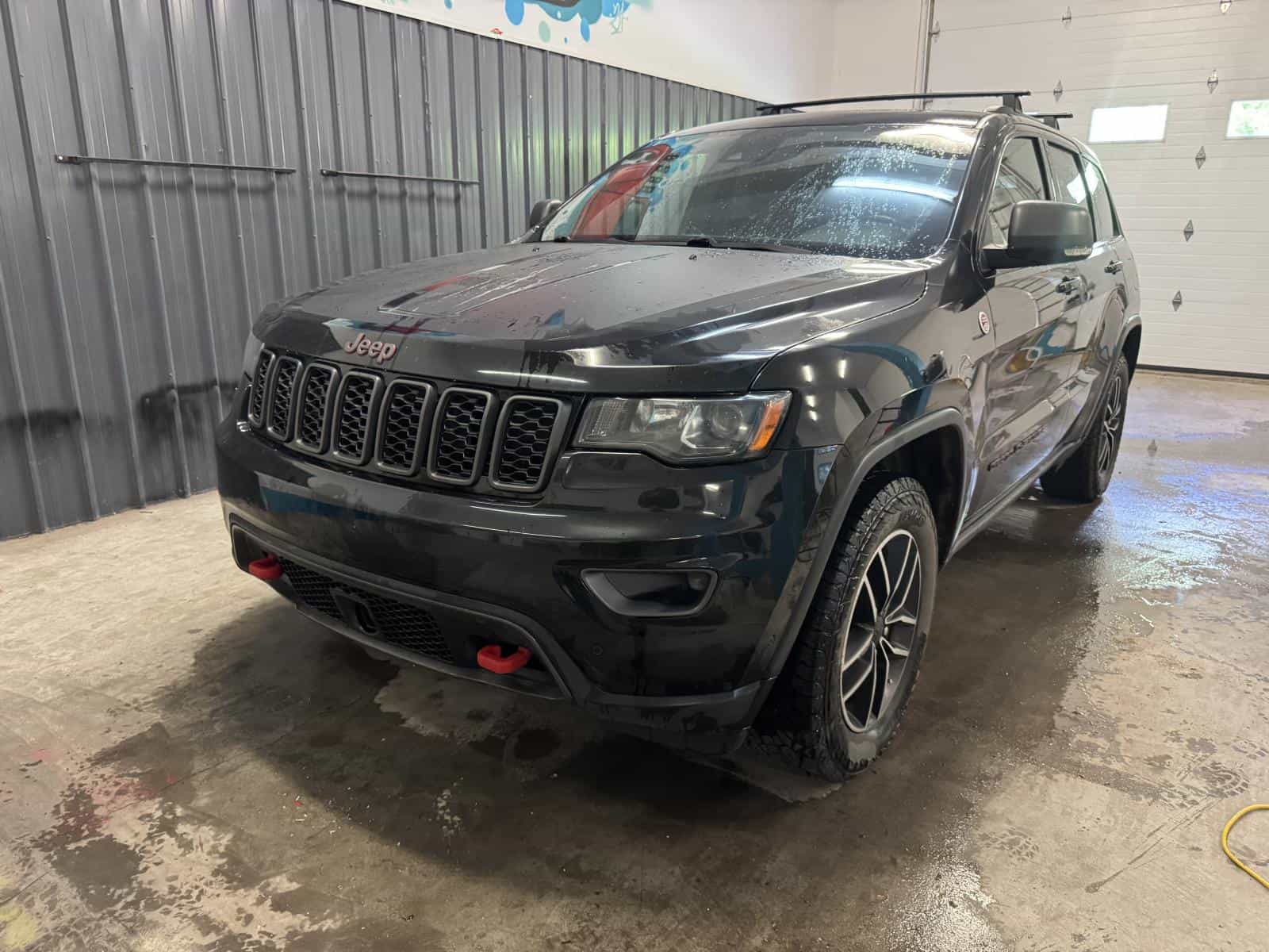 2019 Jeep Grand Cherokee Trailhawk - Image 1