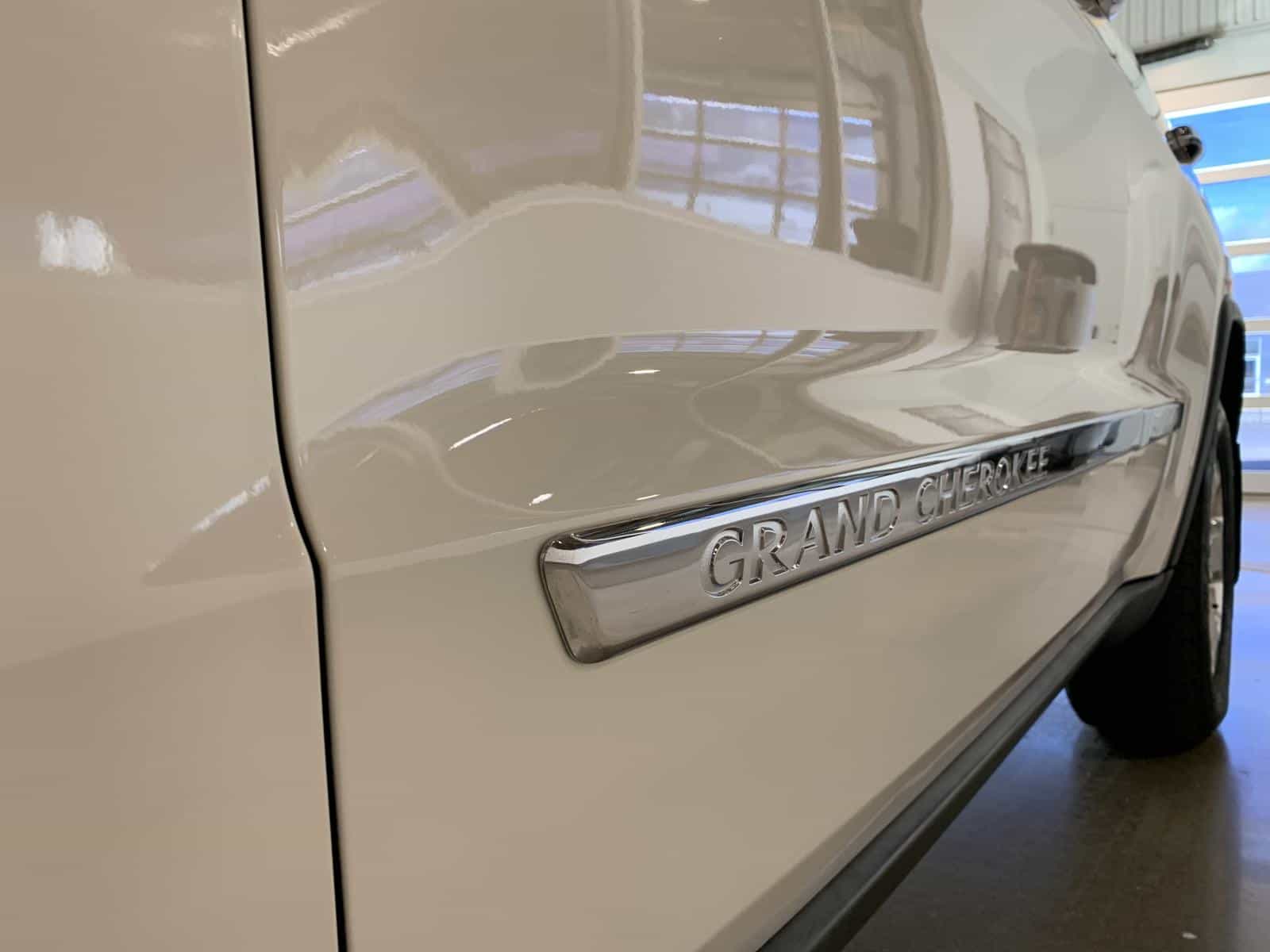 2011 Jeep Grand Cherokee Overland Overland - Image 5