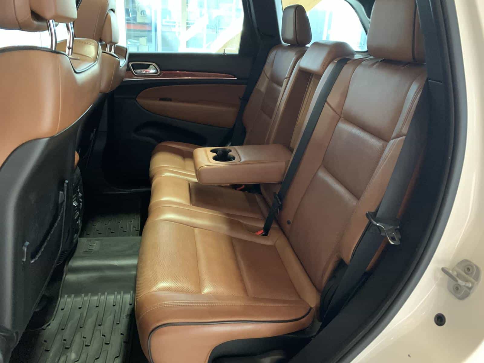 2011 Jeep Grand Cherokee Overland Overland - Image 11