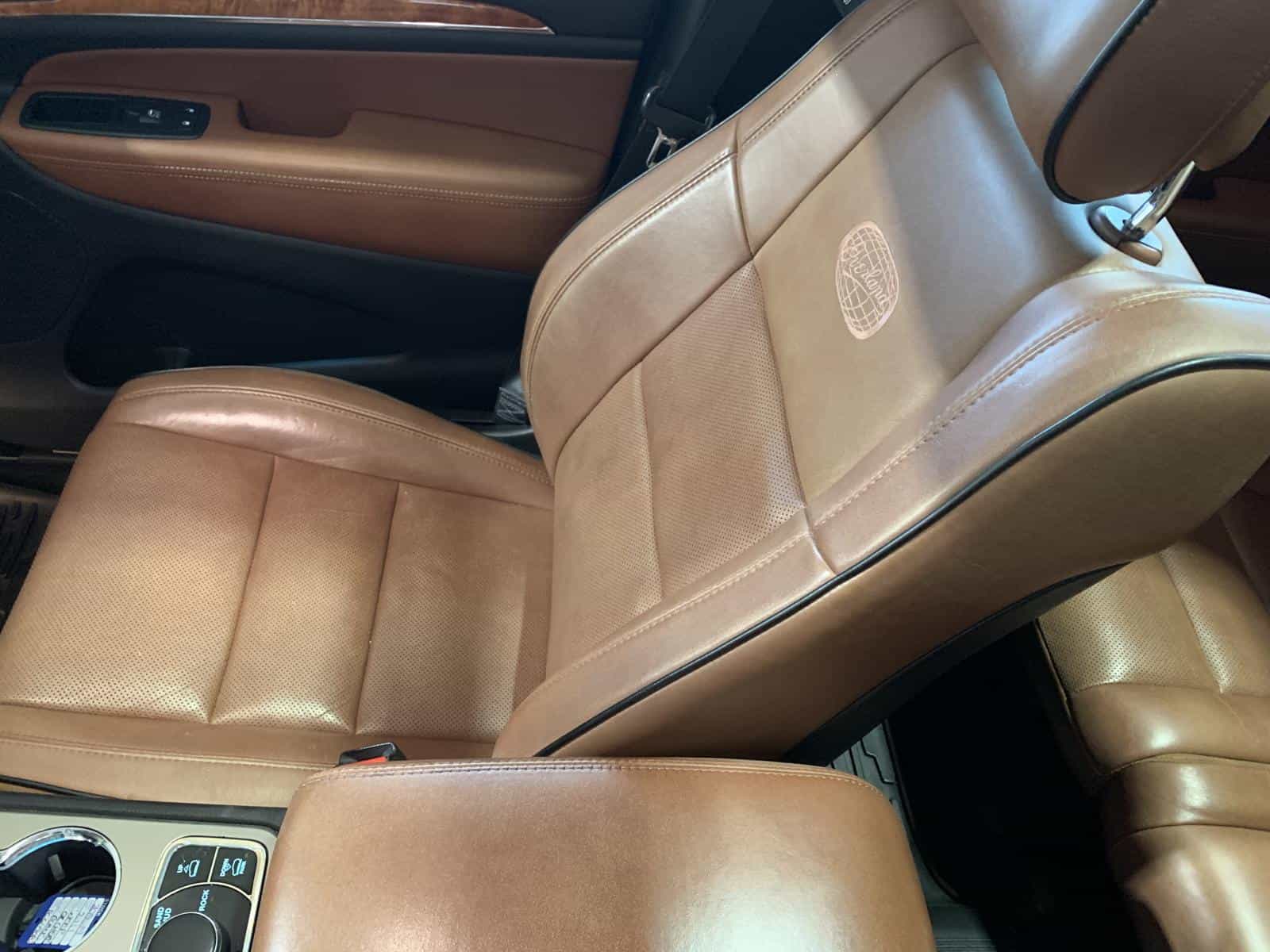 2011 Jeep Grand Cherokee Overland Overland - Image 24