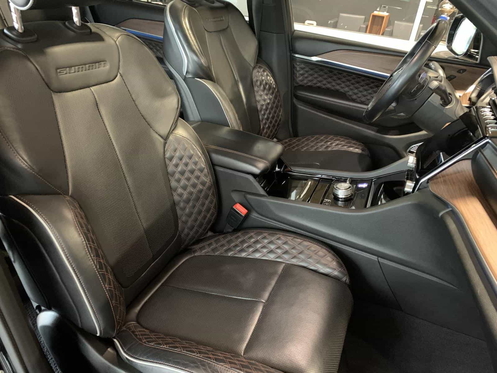 2021 Jeep Grand Cherokee L Summit Summit - Image 10