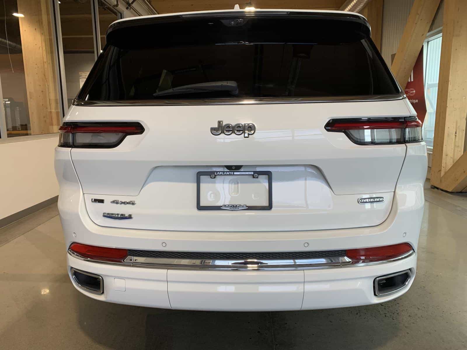 2021 Jeep Grand Cherokee L Overland Overland - Image 3