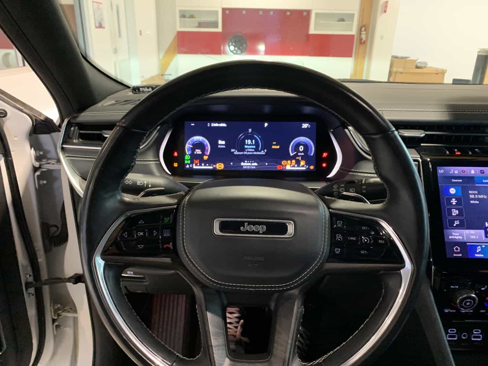 2021 Jeep Grand Cherokee L Overland Overland - Image 11