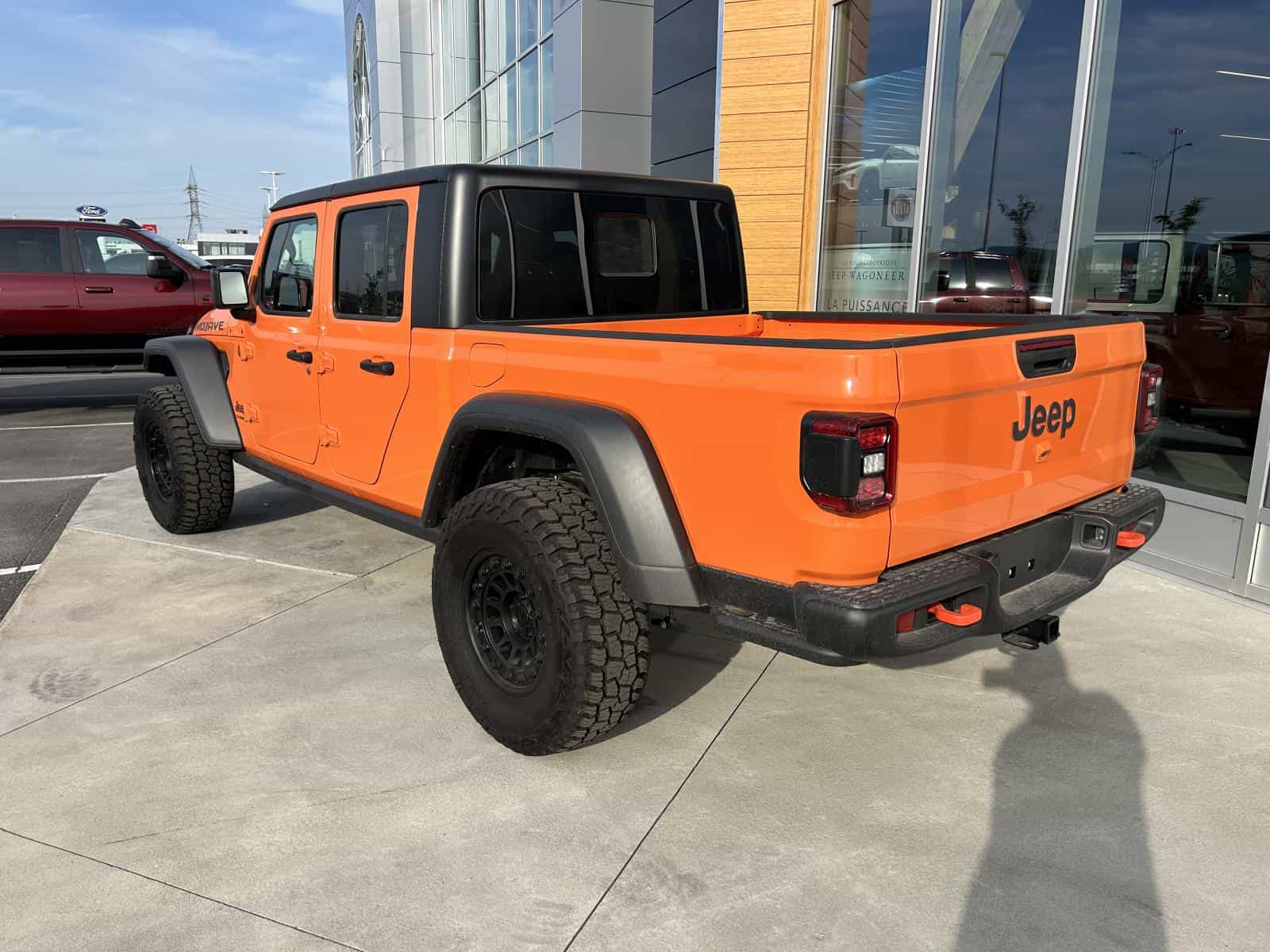 2025 Jeep Gladiator Mojave - Image 3