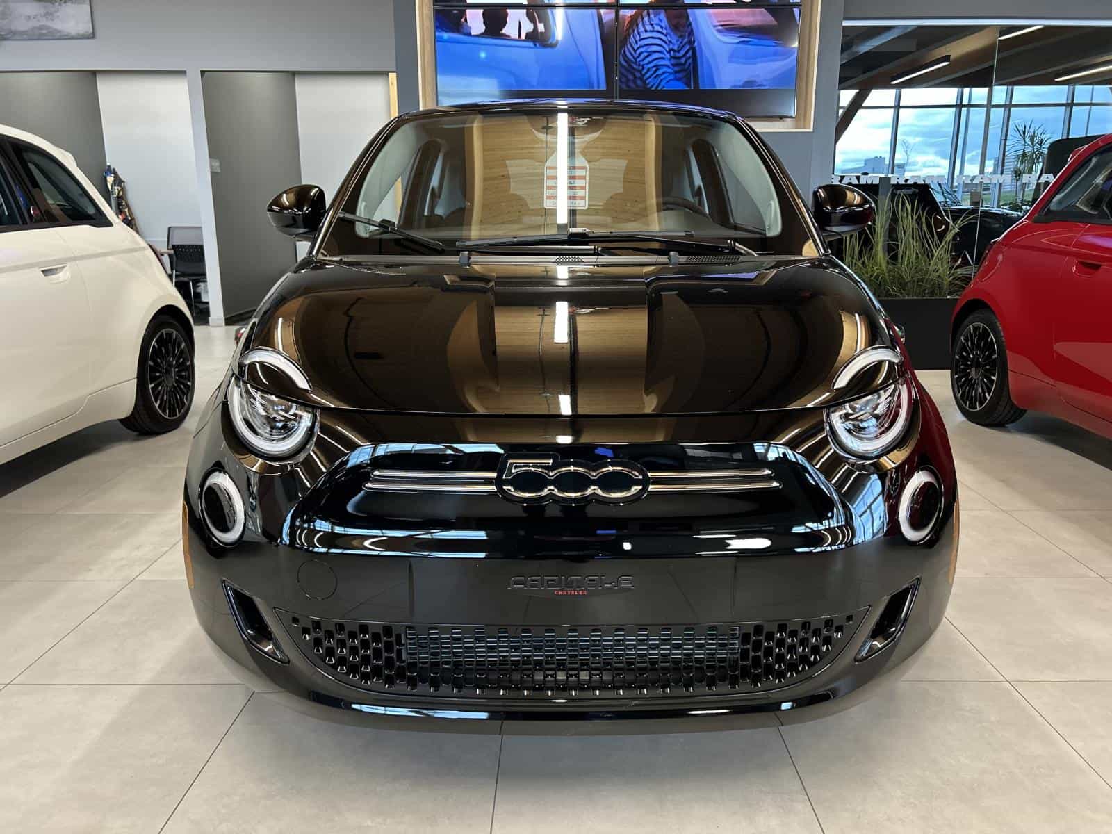 2025 Fiat All-New 500e BEV 500e RED - Image 2