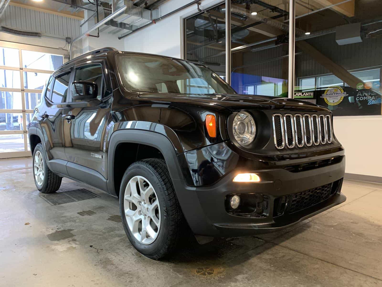 Image 6 Jeep Renegade North 2018