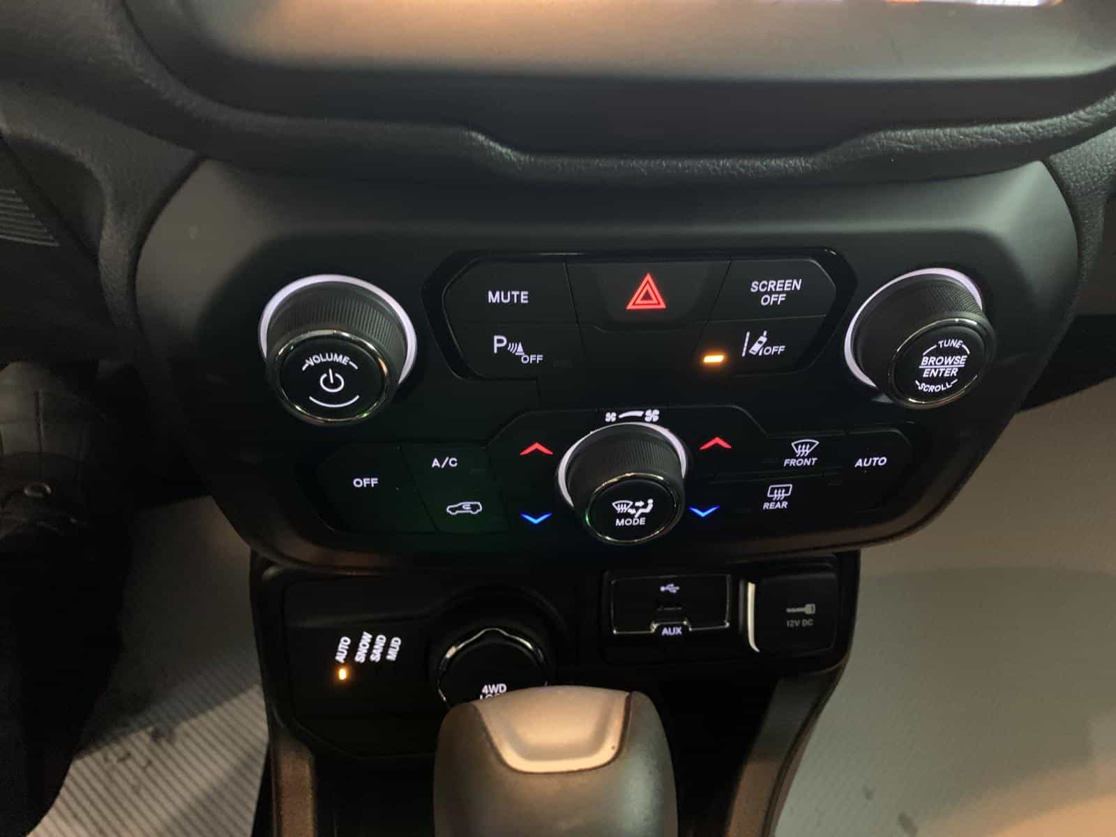 Image 18 Jeep Renegade North 2018