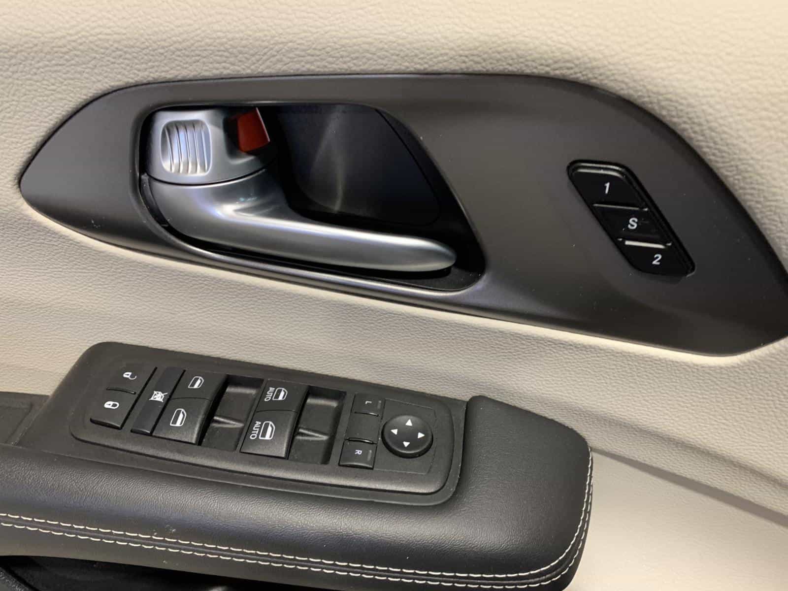 Image 24 Chrysler Pacifica Touring L Touring L 2024