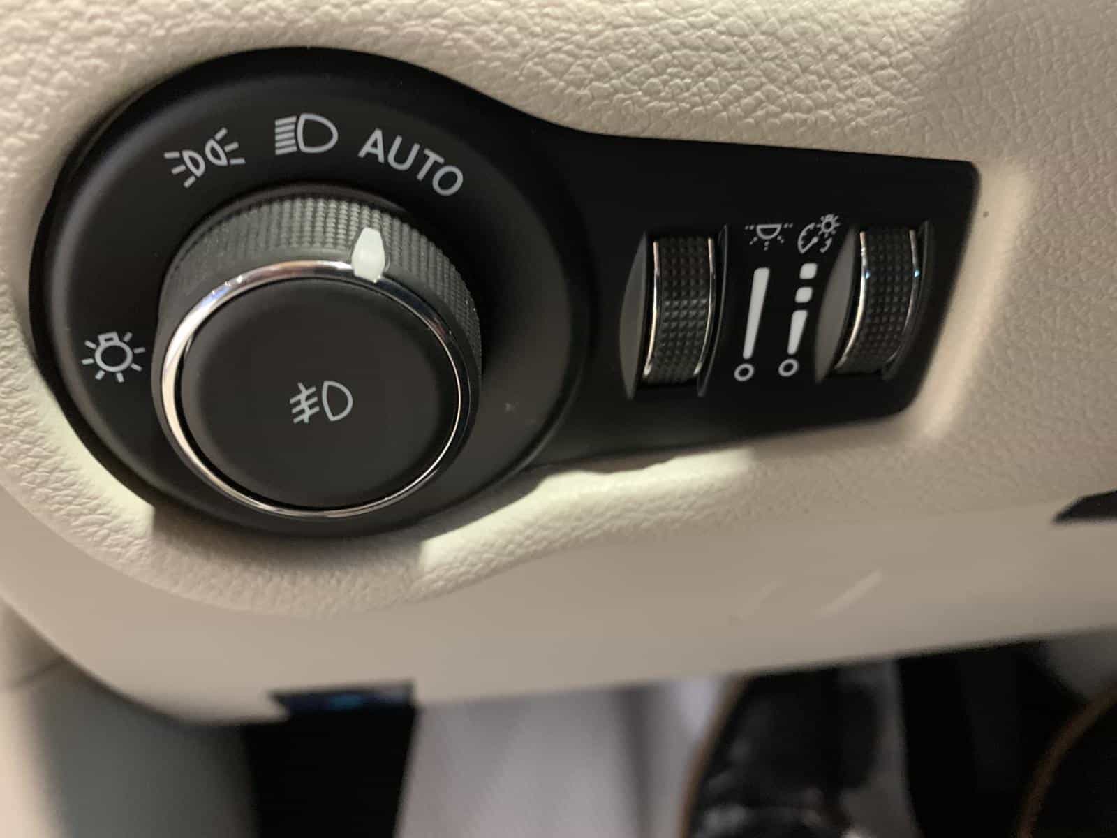 2024 Chrysler Pacifica Touring L Touring L - Image 22