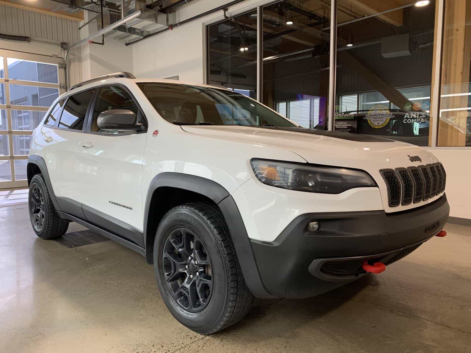 2021 Jeep Cherokee Trailhawk - Image 4