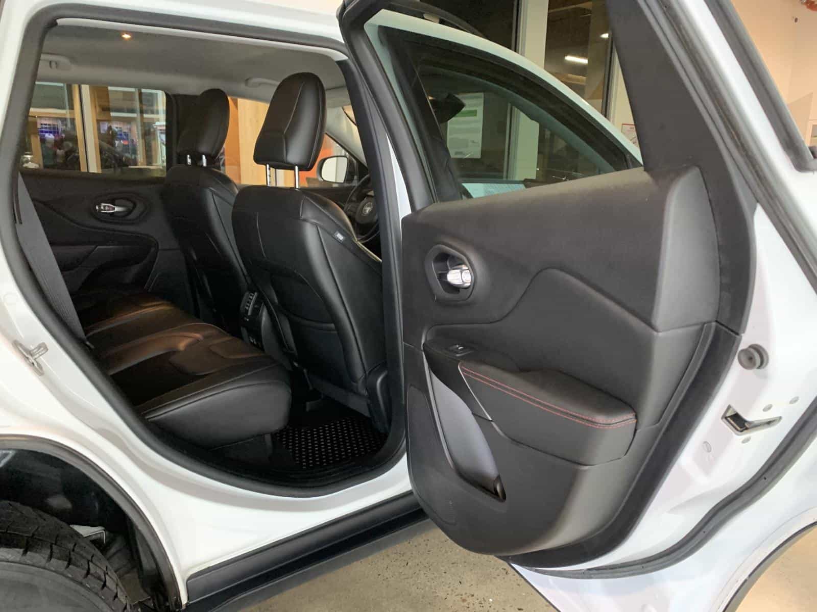 2021 Jeep Cherokee Trailhawk - Image 8