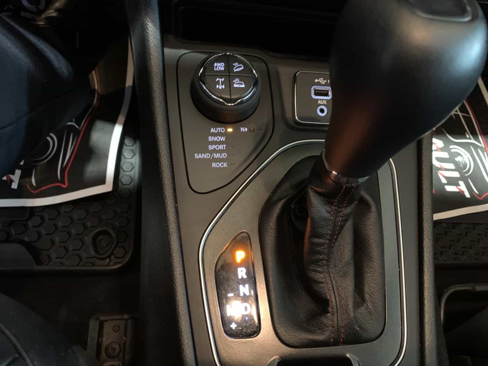 2021 Jeep Cherokee Trailhawk - Image 16