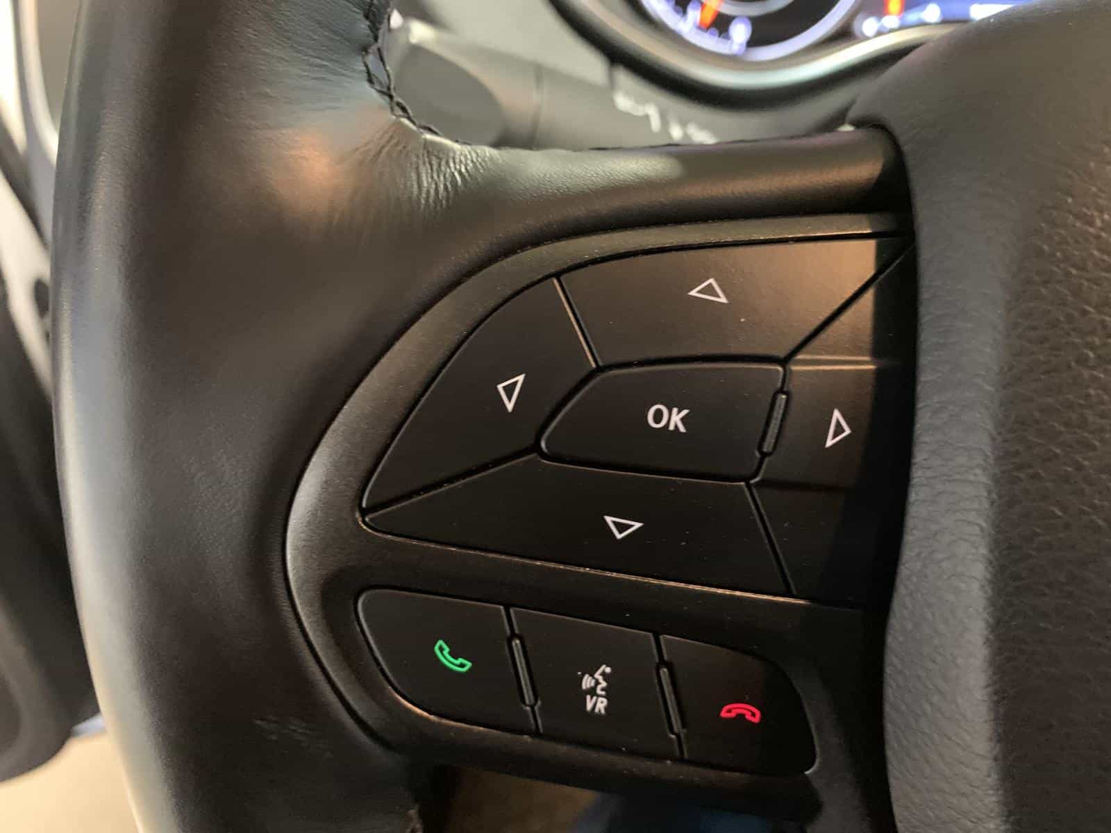 2021 Jeep Cherokee Trailhawk - Image 19