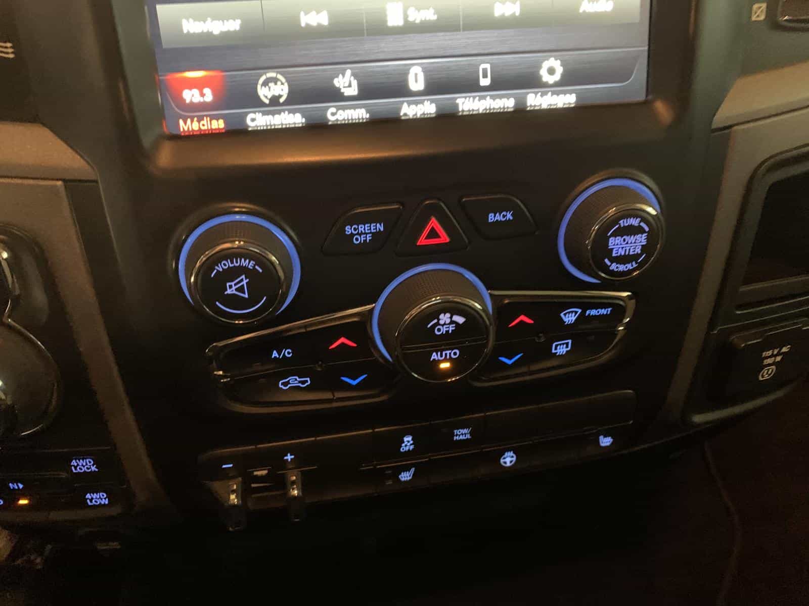 2021 RAM 1500 CLASSIC TRADESMAN Express - Image 15