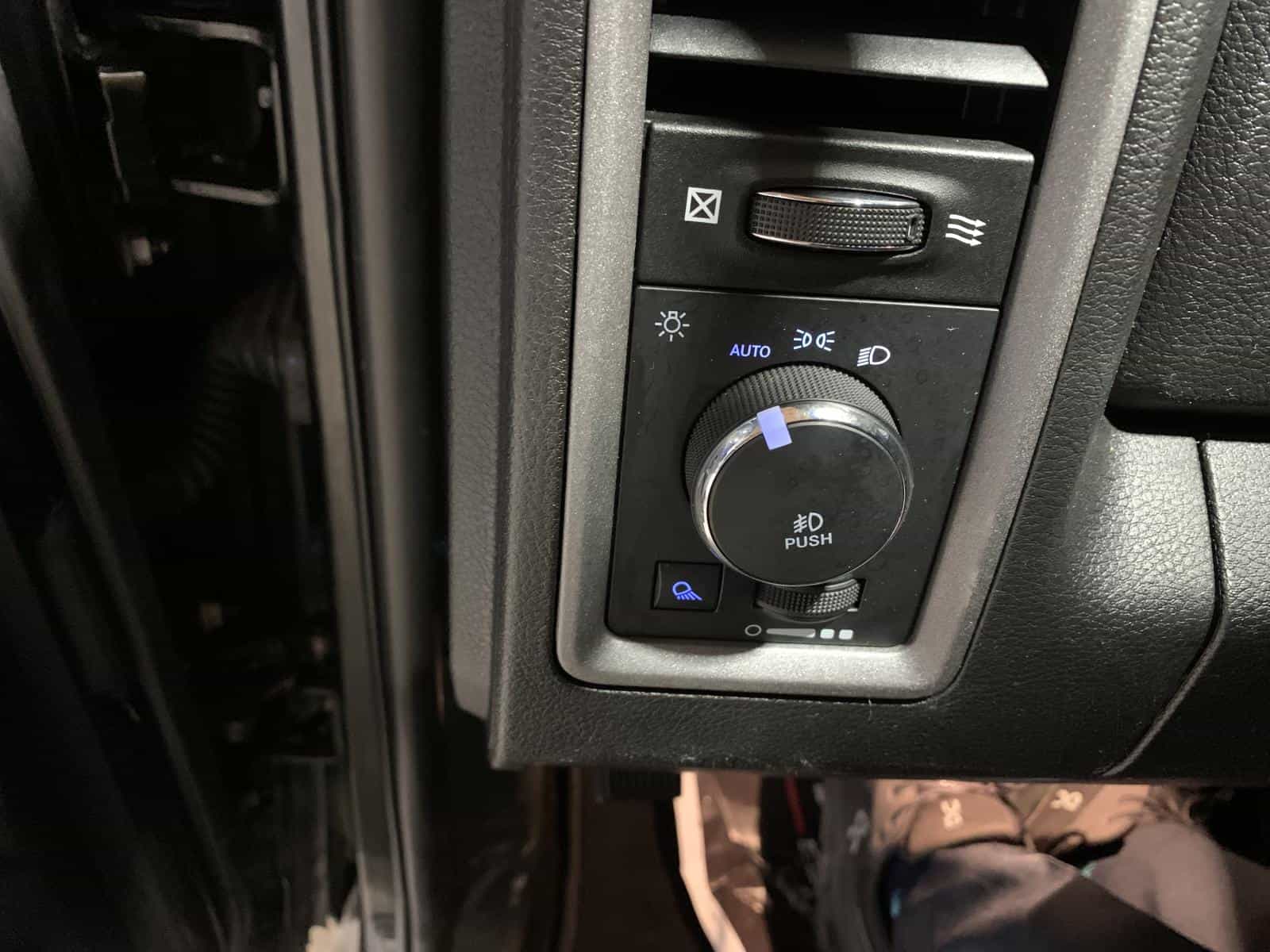 2021 RAM 1500 CLASSIC TRADESMAN Express - Image 20