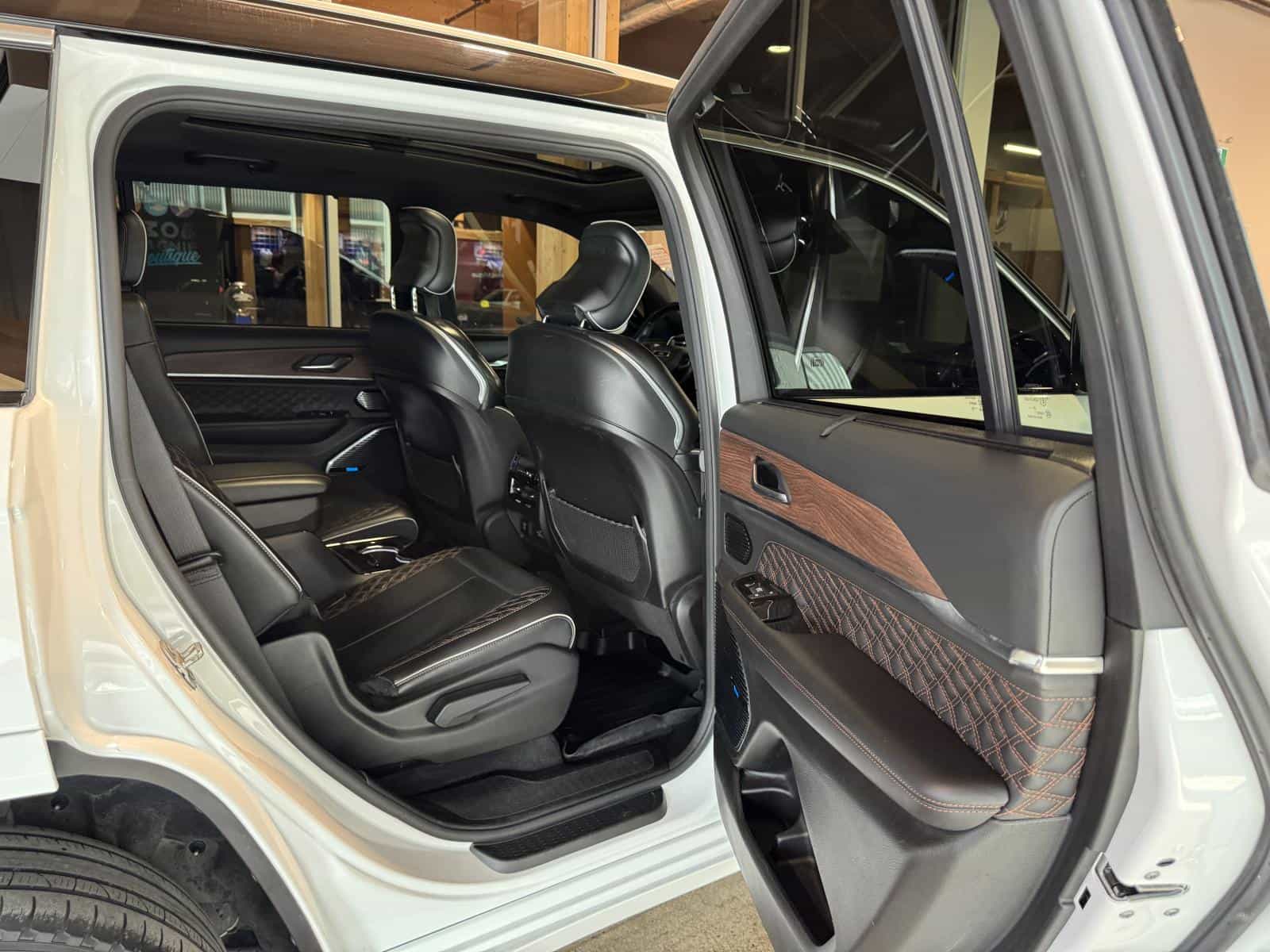 Image 11 Jeep Grand Cherokee L Summit 2022