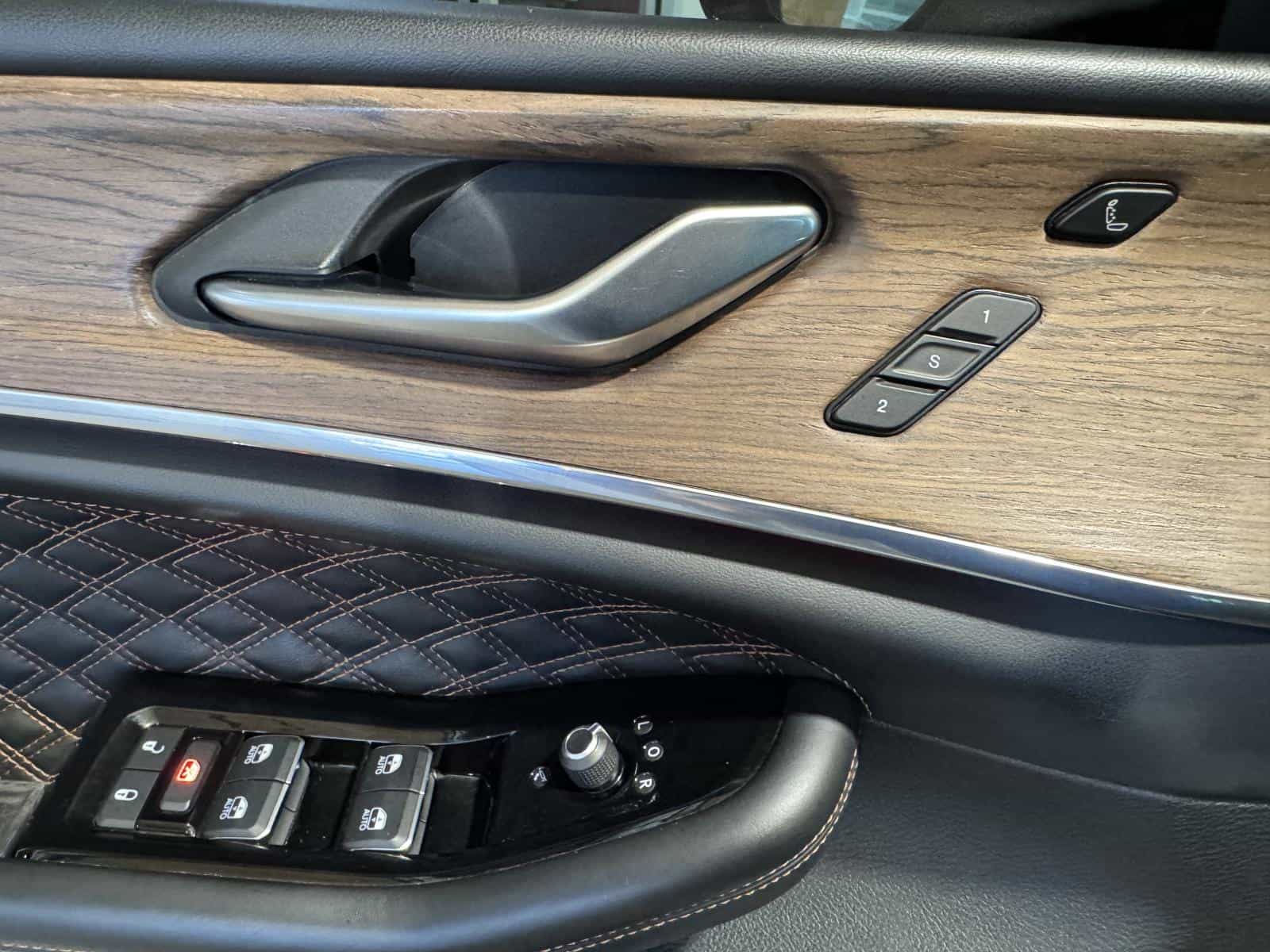 Image 25 Jeep Grand Cherokee L Summit 2022