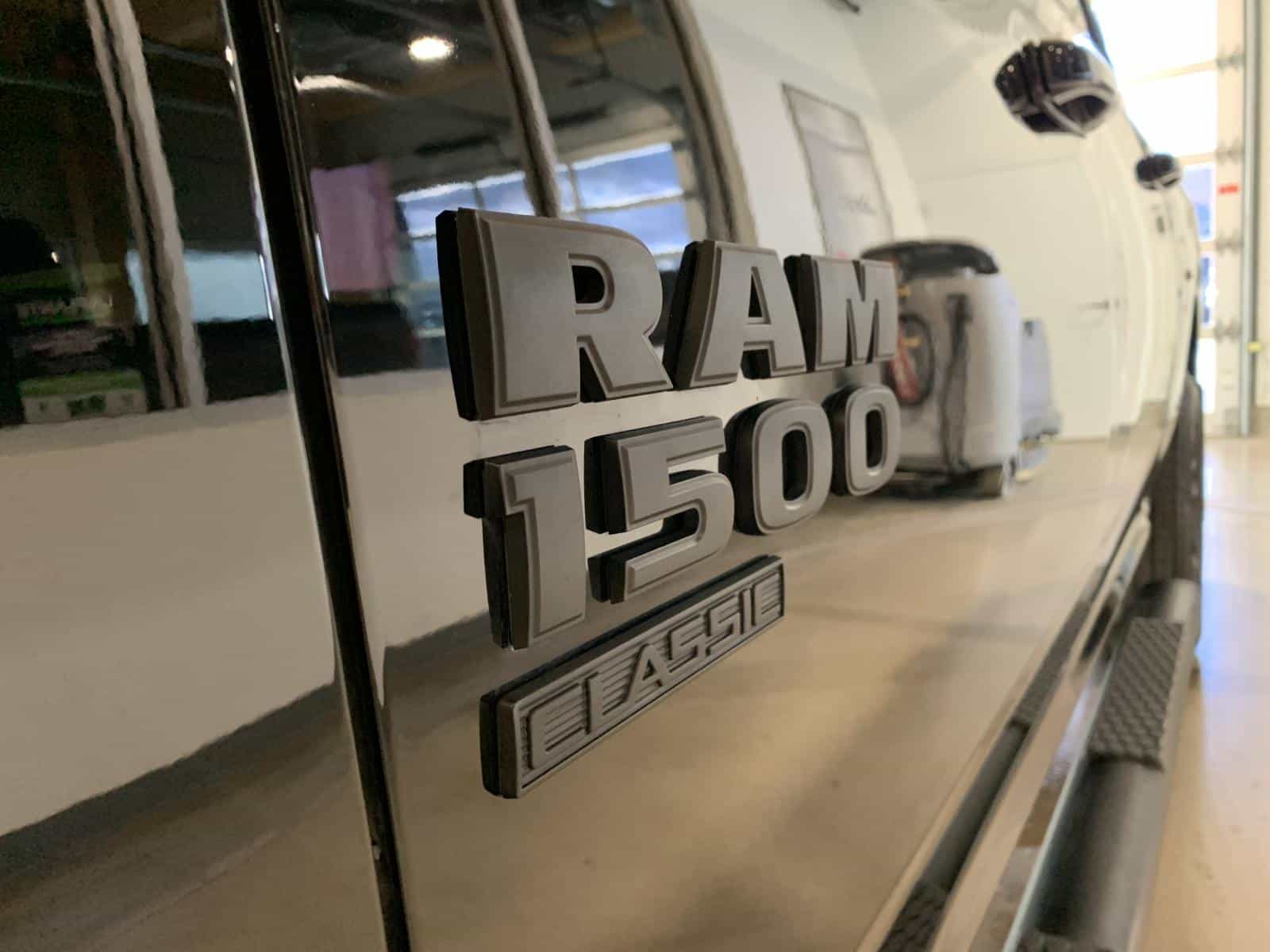 2021 RAM 1500 CLASSIC SLT 1500 Express - Image 7