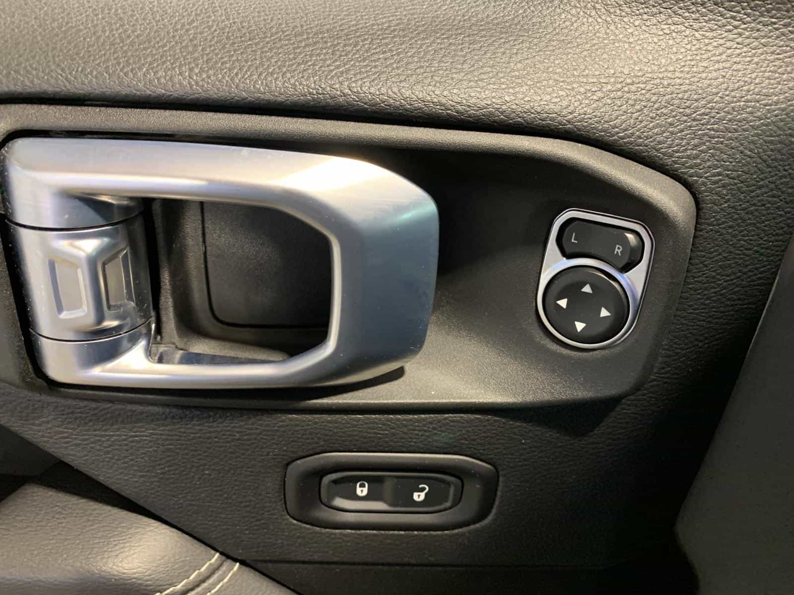 2021 Jeep WRANGLER UNLIMITED SAHARA Unlimited Sahara - Image 20