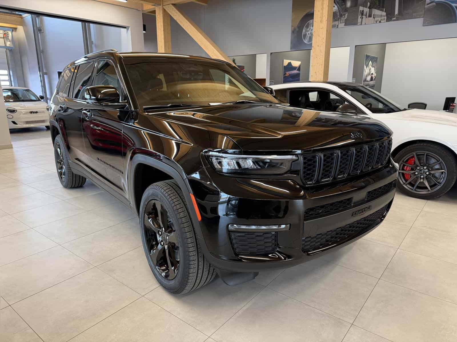 2025 Jeep Grand Cherokee L Limited - Image 3