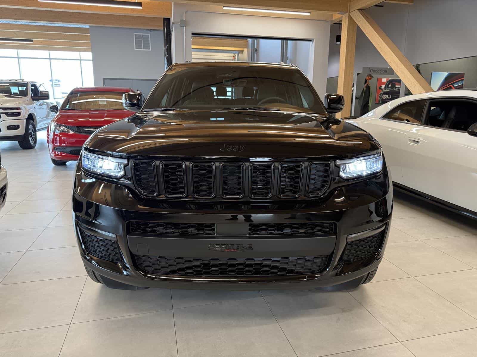 2025 Jeep Grand Cherokee L Limited - Image 2