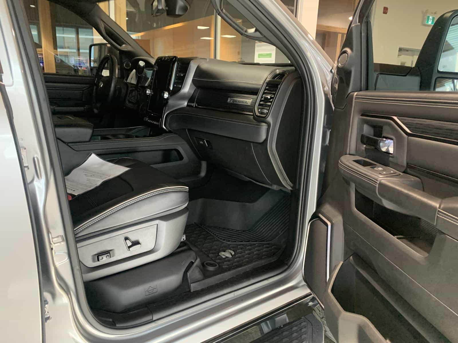 2024 RAM 2500 Rebel - Image 8