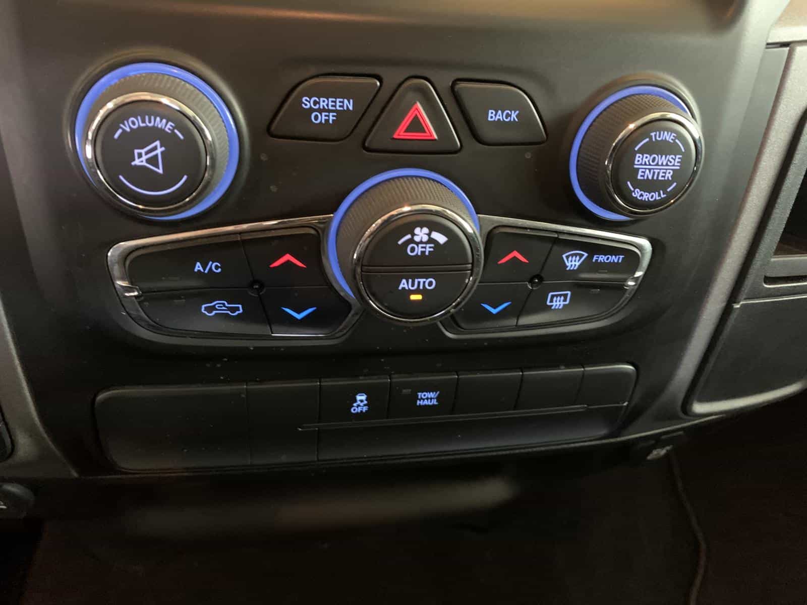 2020 RAM 1500 Classic Express - Image 14