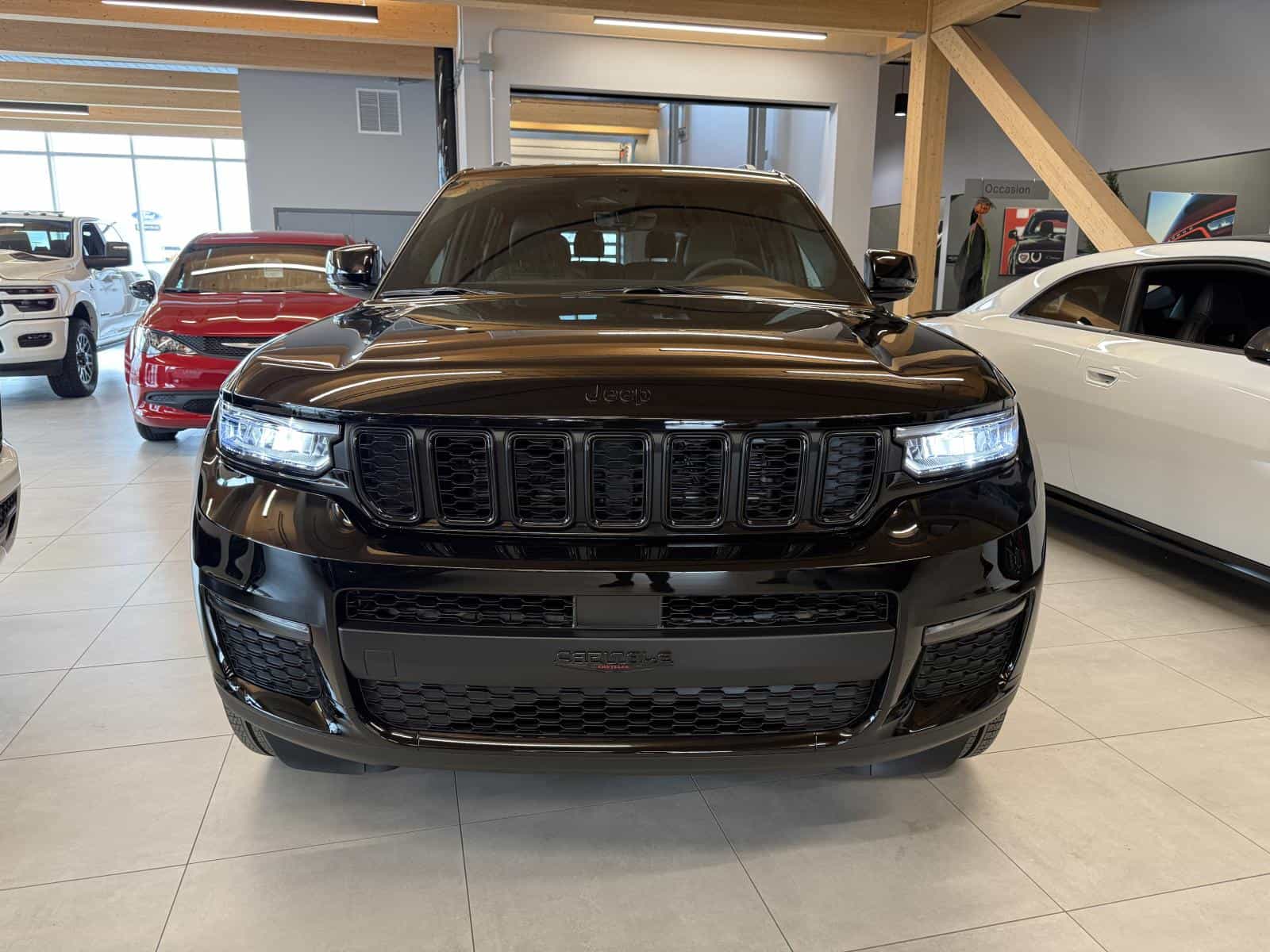 2025 Jeep Grand Cherokee L Limited - Image 2