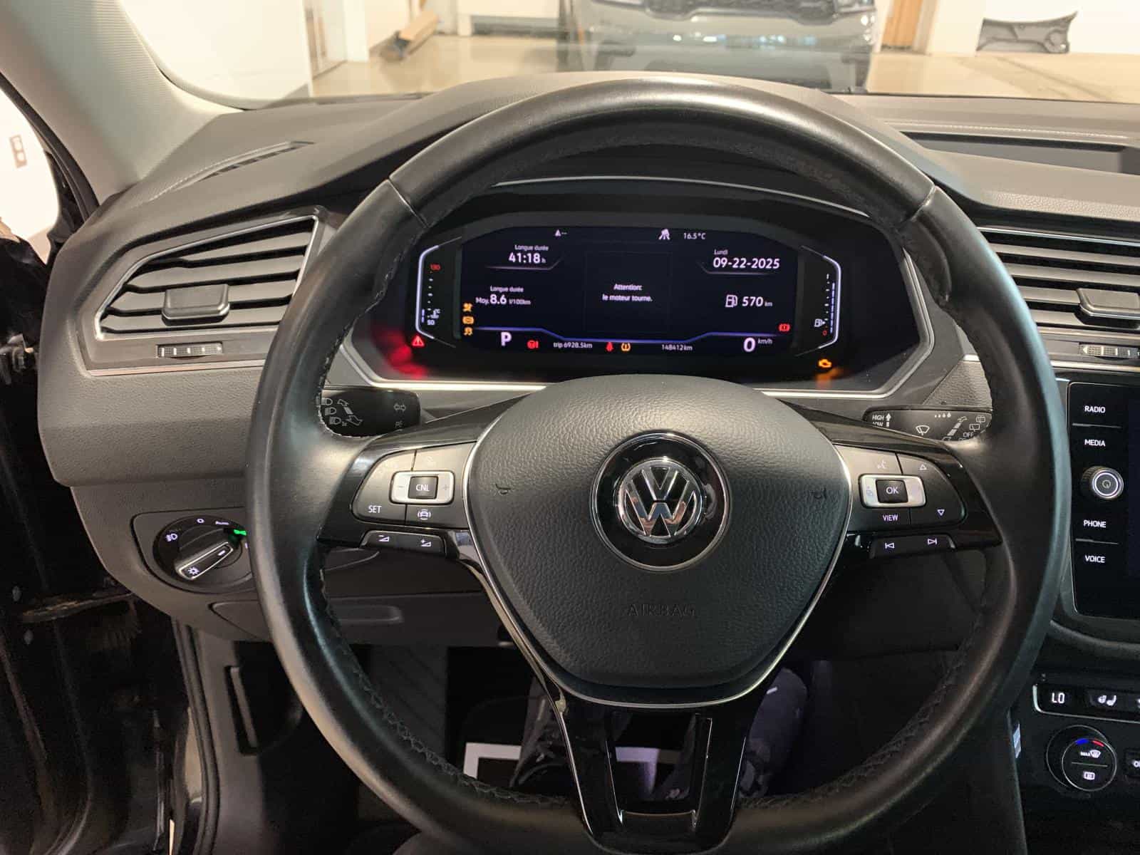 2019 Volkswagen Tiguan Highline - Image 13