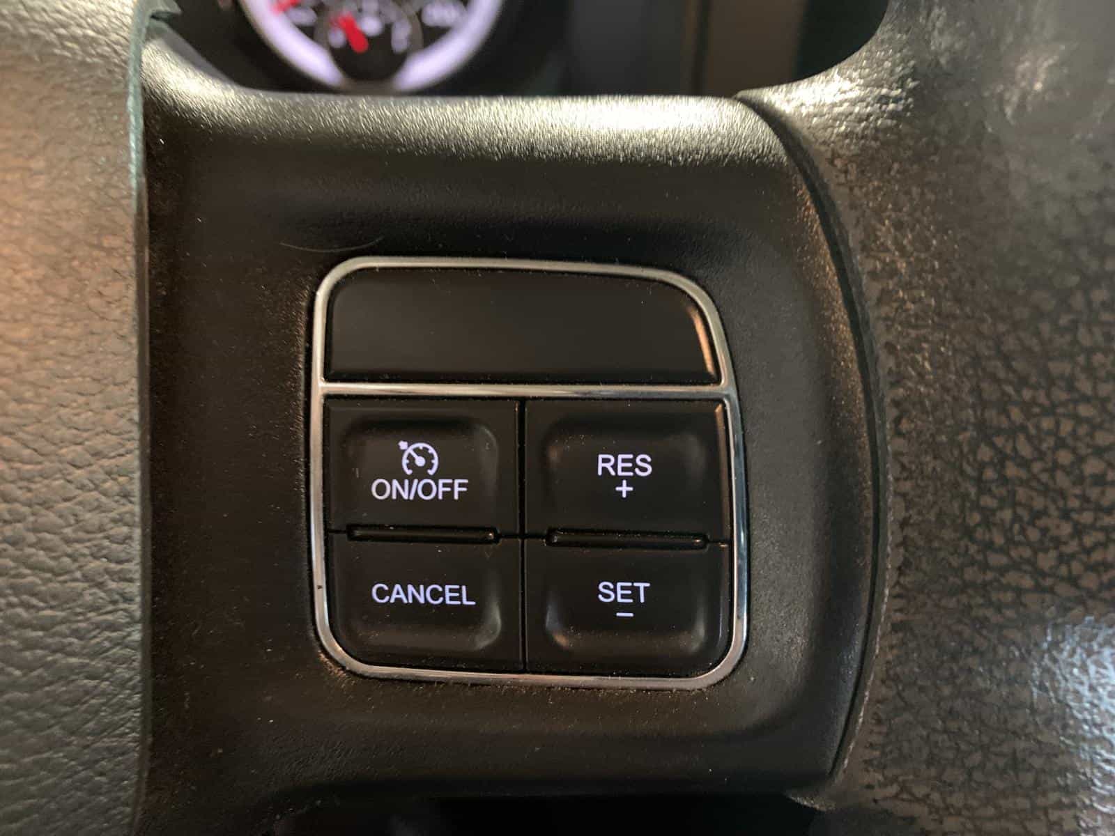 2022 RAM 1500 CLASSIC TRADESMAN 1500 Express - Image 17