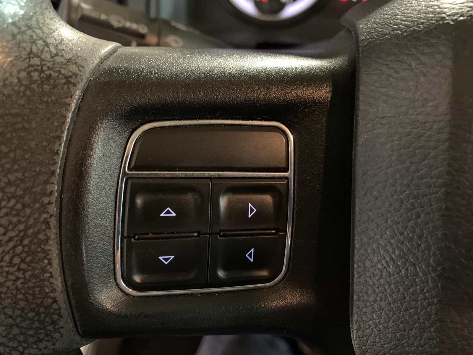 2022 RAM 1500 CLASSIC TRADESMAN 1500 Express - Image 18