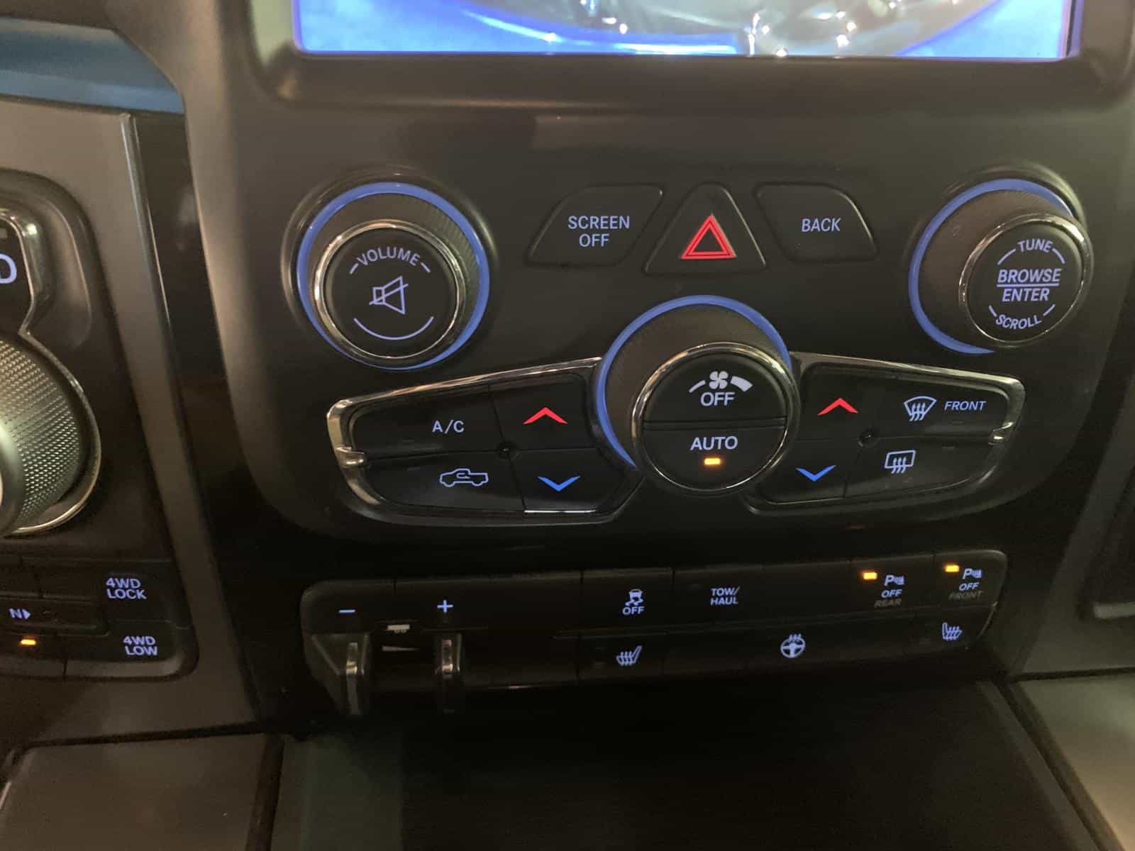 2018 RAM 1500 Sport Sport - Image 15