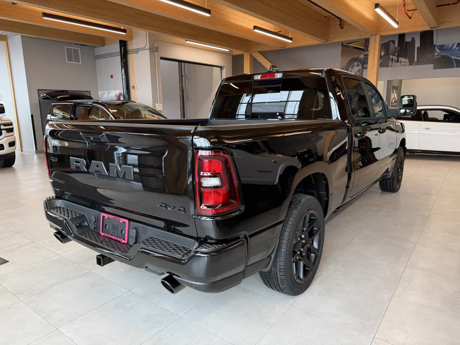 Image 4 RAM 1500 Sport 2026