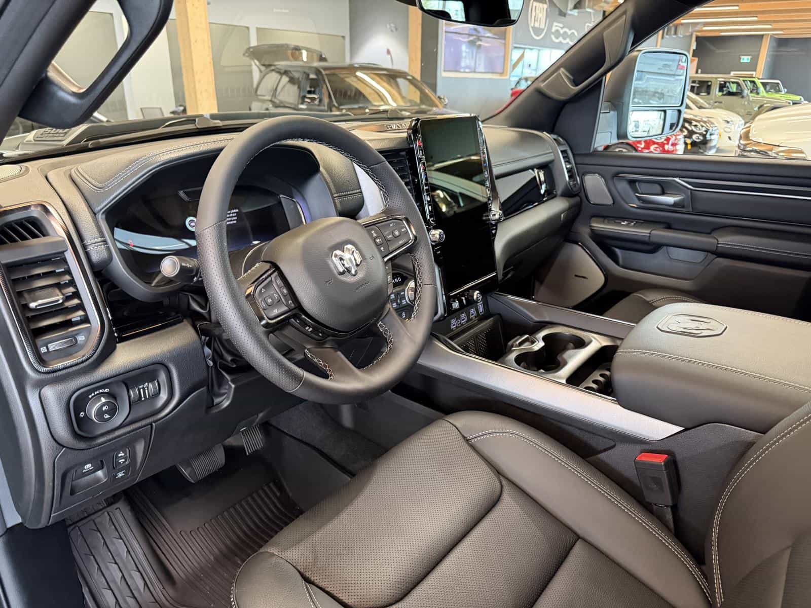 Image 8 RAM 1500 Sport 2026