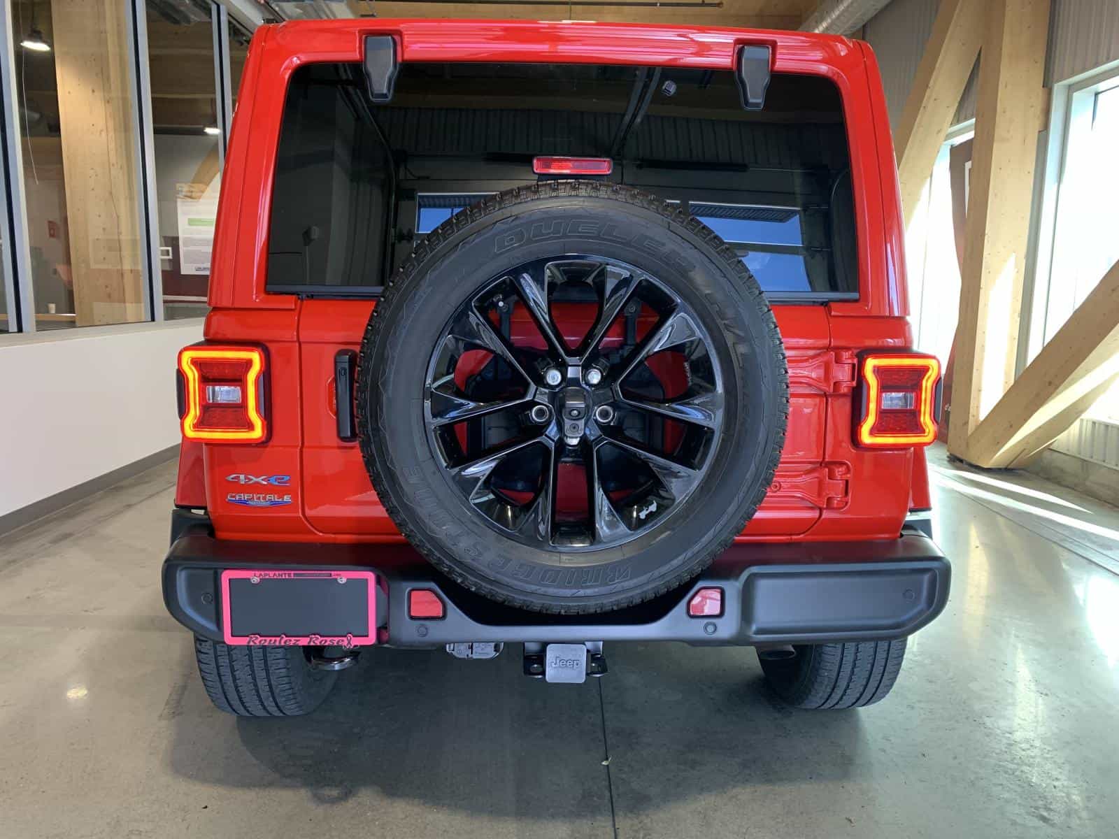 2021 Jeep WRANGLER UNLIMITED SAHARA 4xe Unlimited Sahara - Image 3