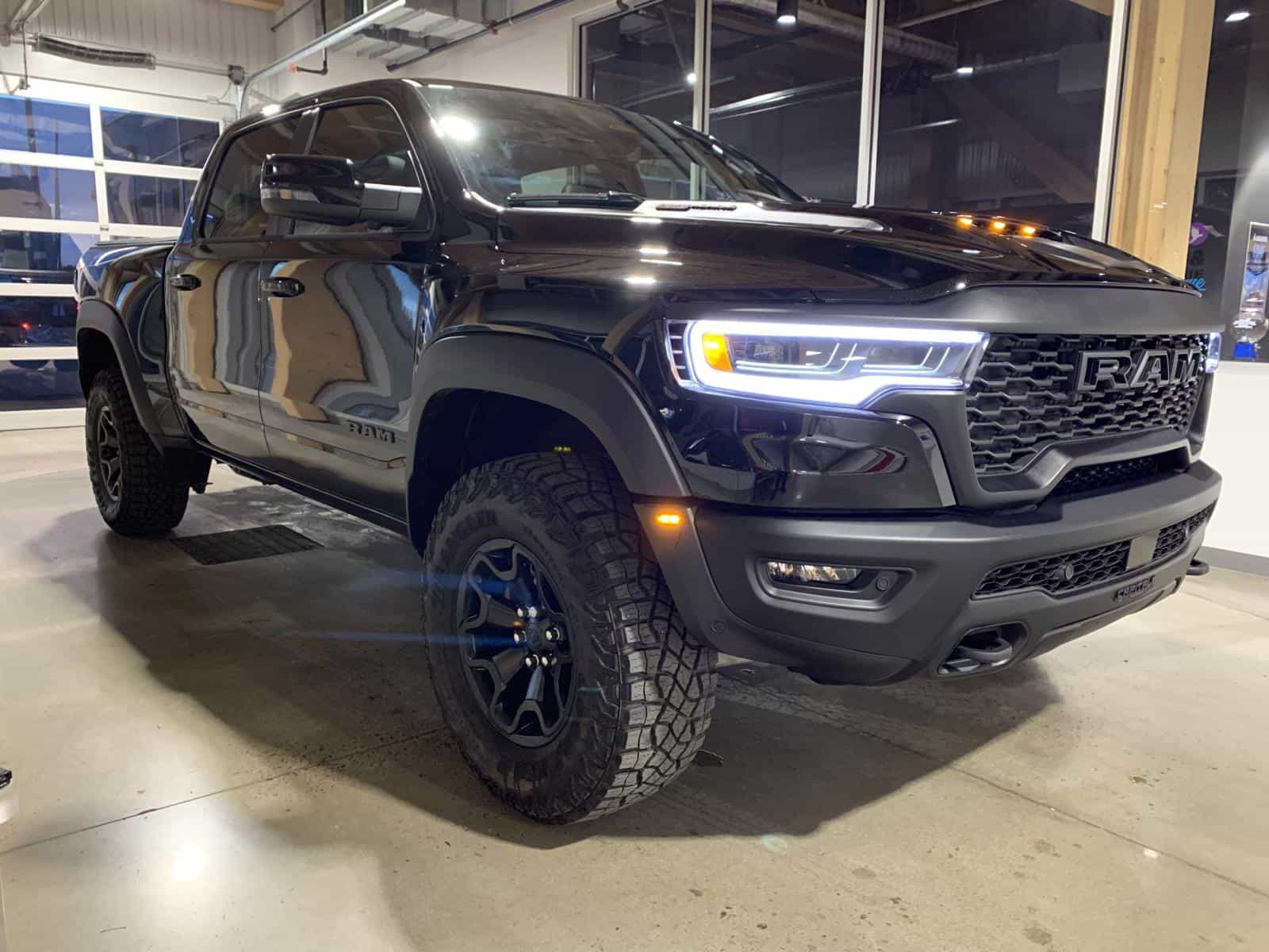 Image 5 RAM All-New 1500 RHO 2025