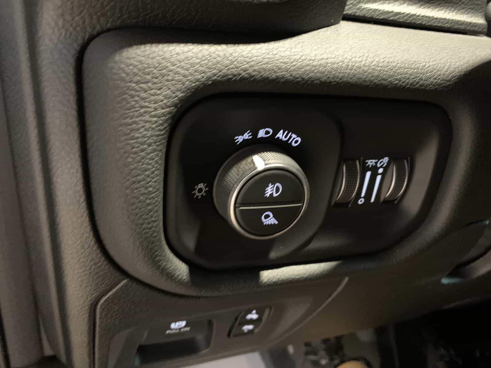 2023 RAM 1500 REBEL Rebel - Image 22