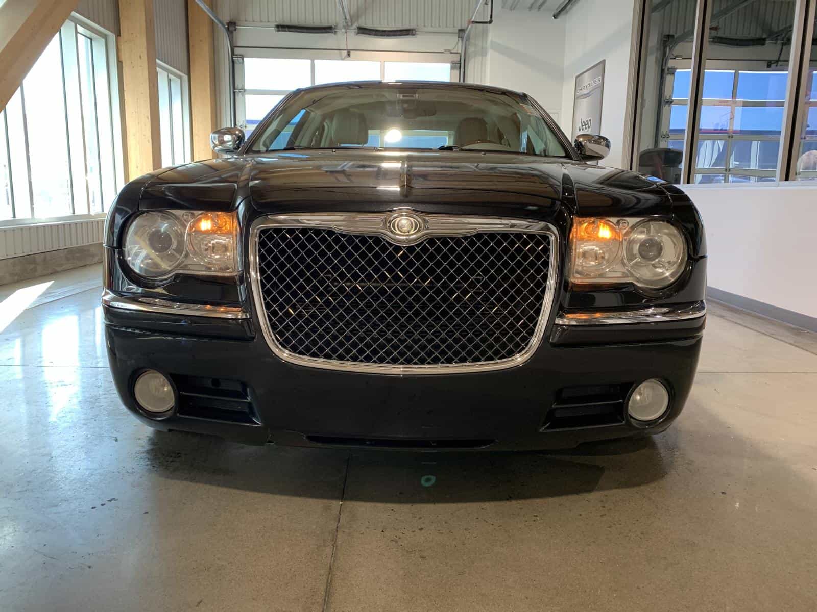 2009 Chrysler 300 Limited Limited - Image 6