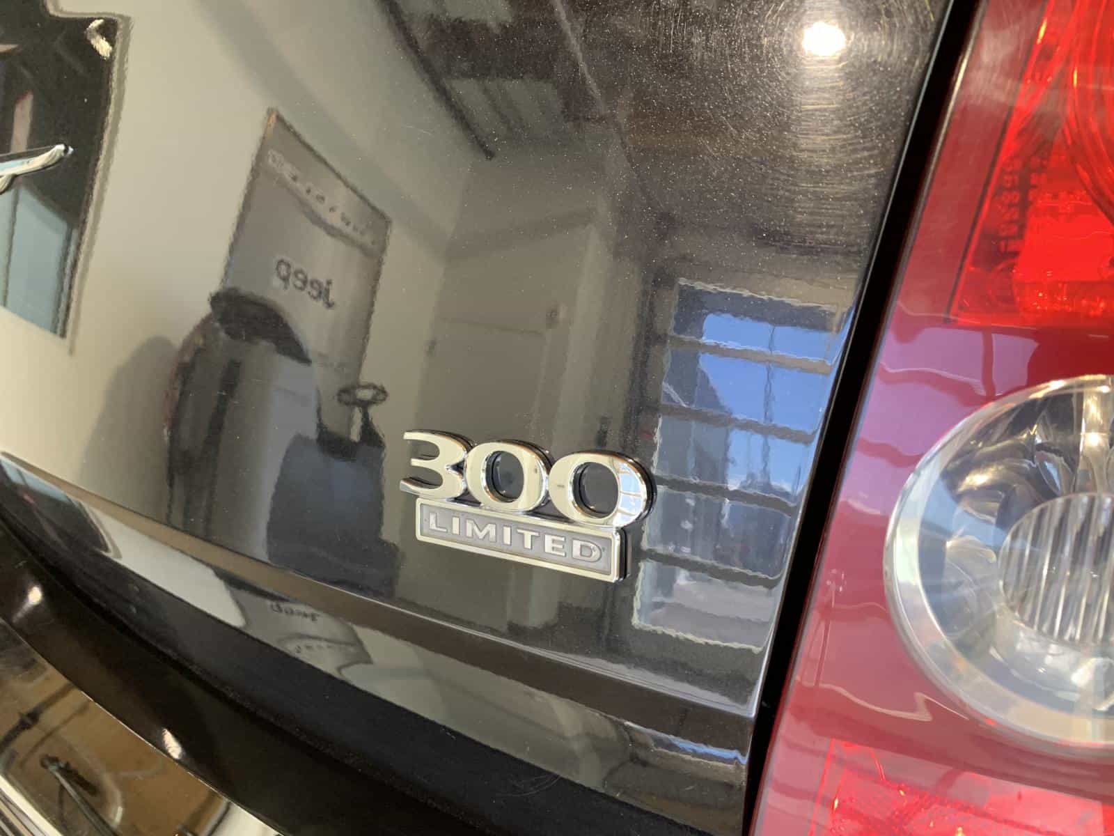 2009 Chrysler 300 Limited Limited - Image 8