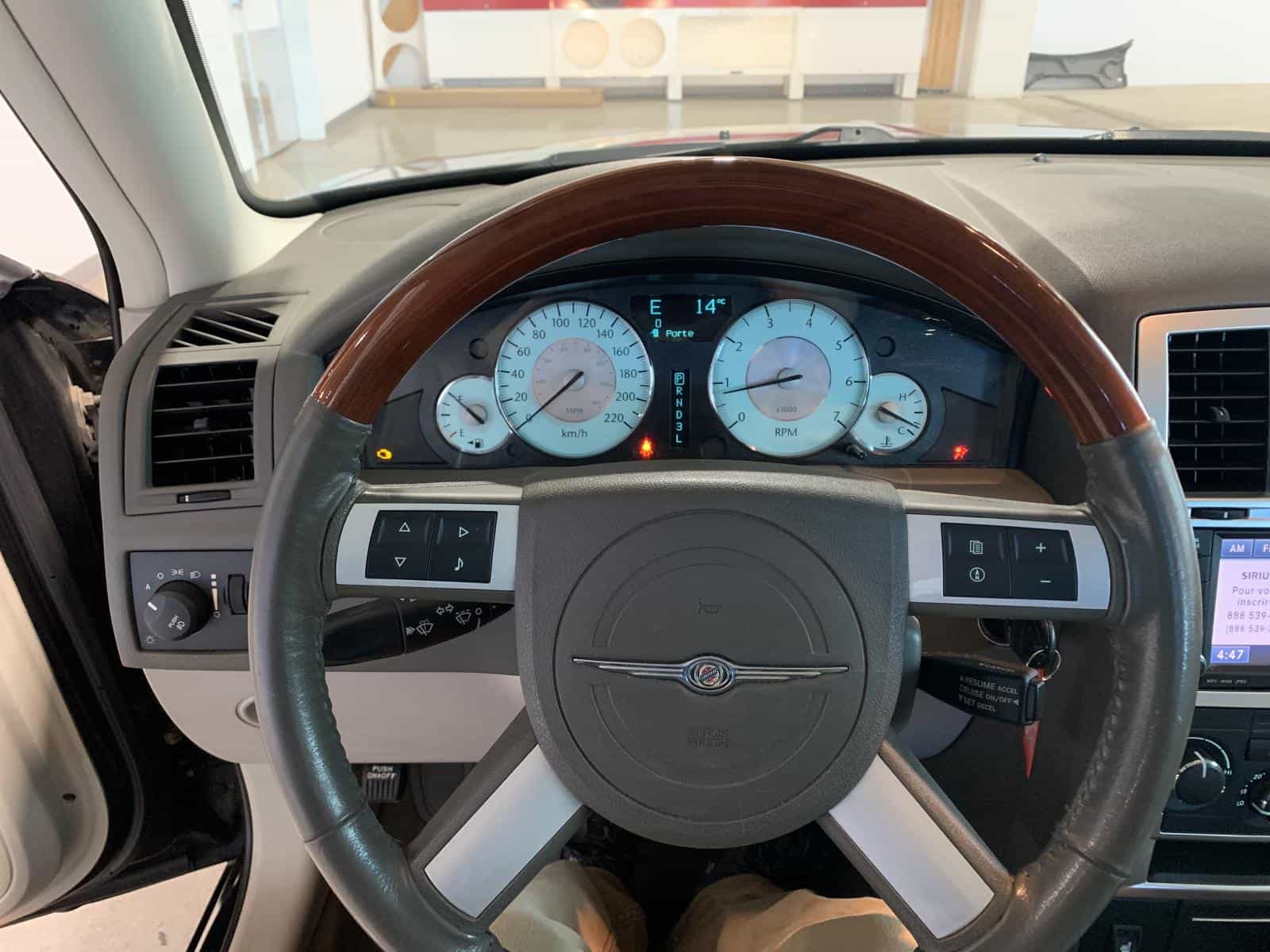 2009 Chrysler 300 Limited Limited - Image 14