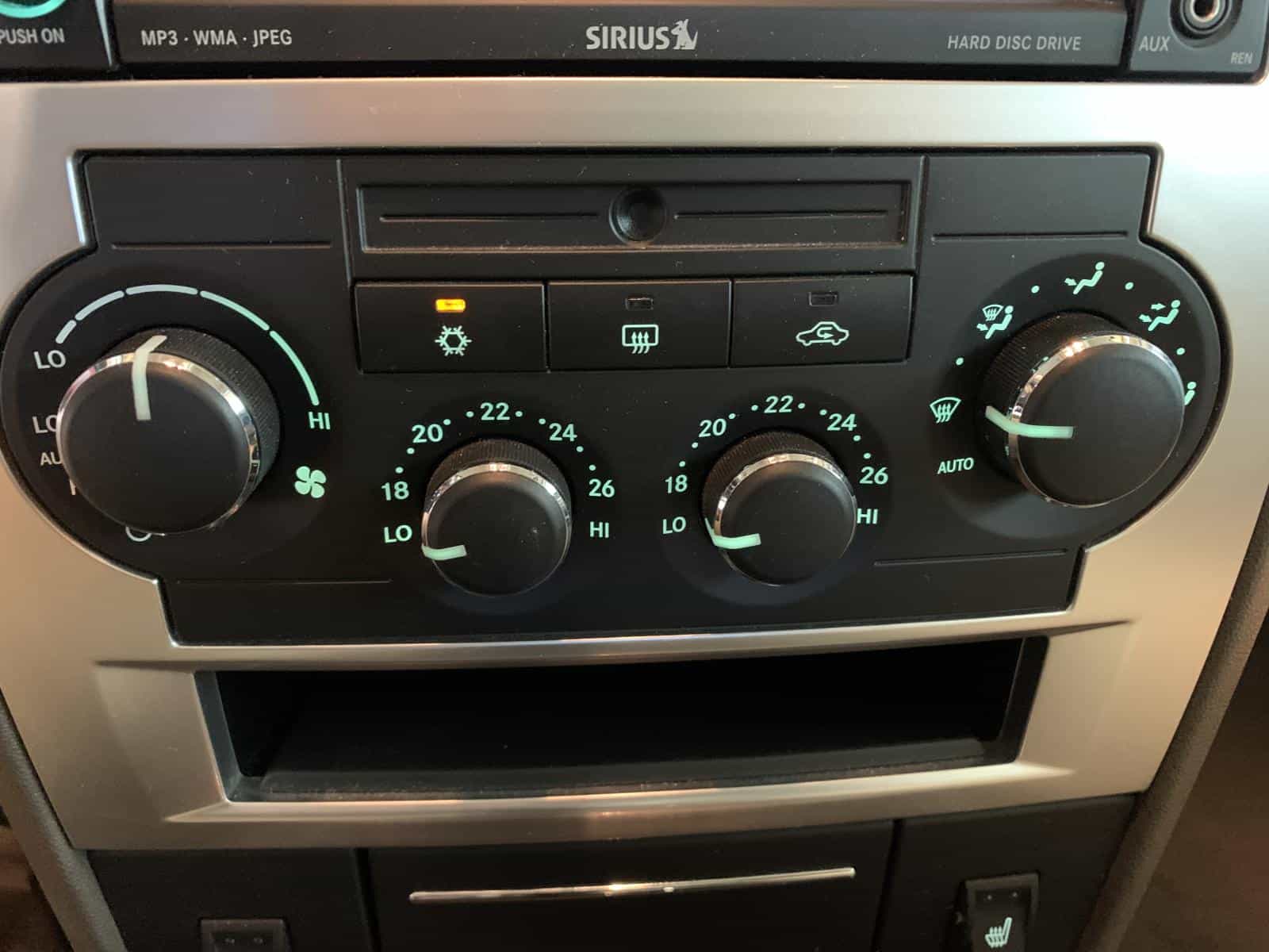 2009 Chrysler 300 Limited Limited - Image 16