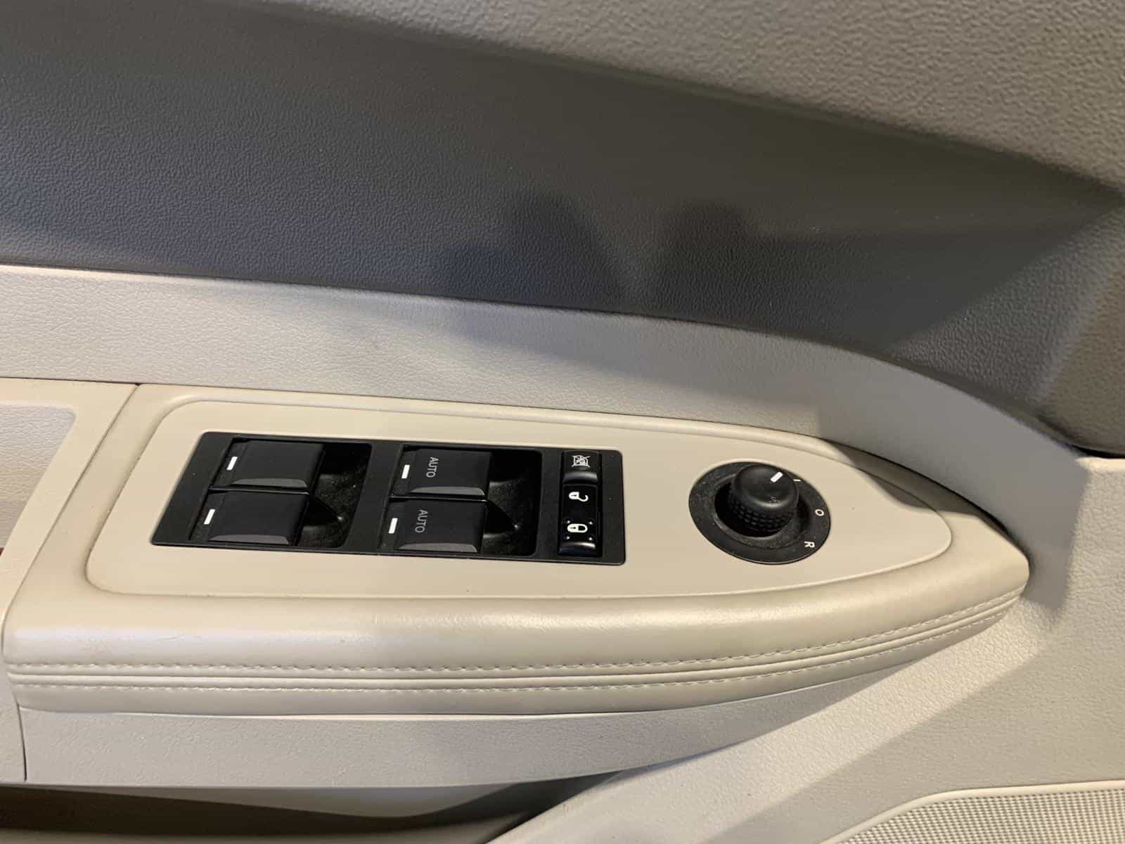 2009 Chrysler 300 Limited Limited - Image 21