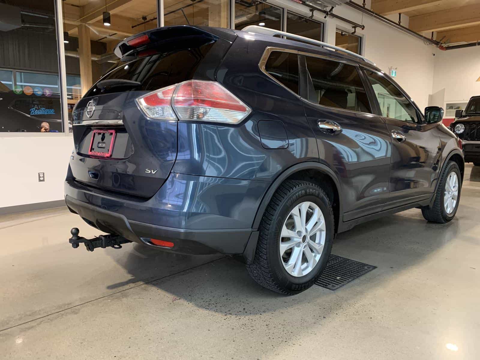 2016 Nissan ROGUE S/SL/SV Noir - Image 3