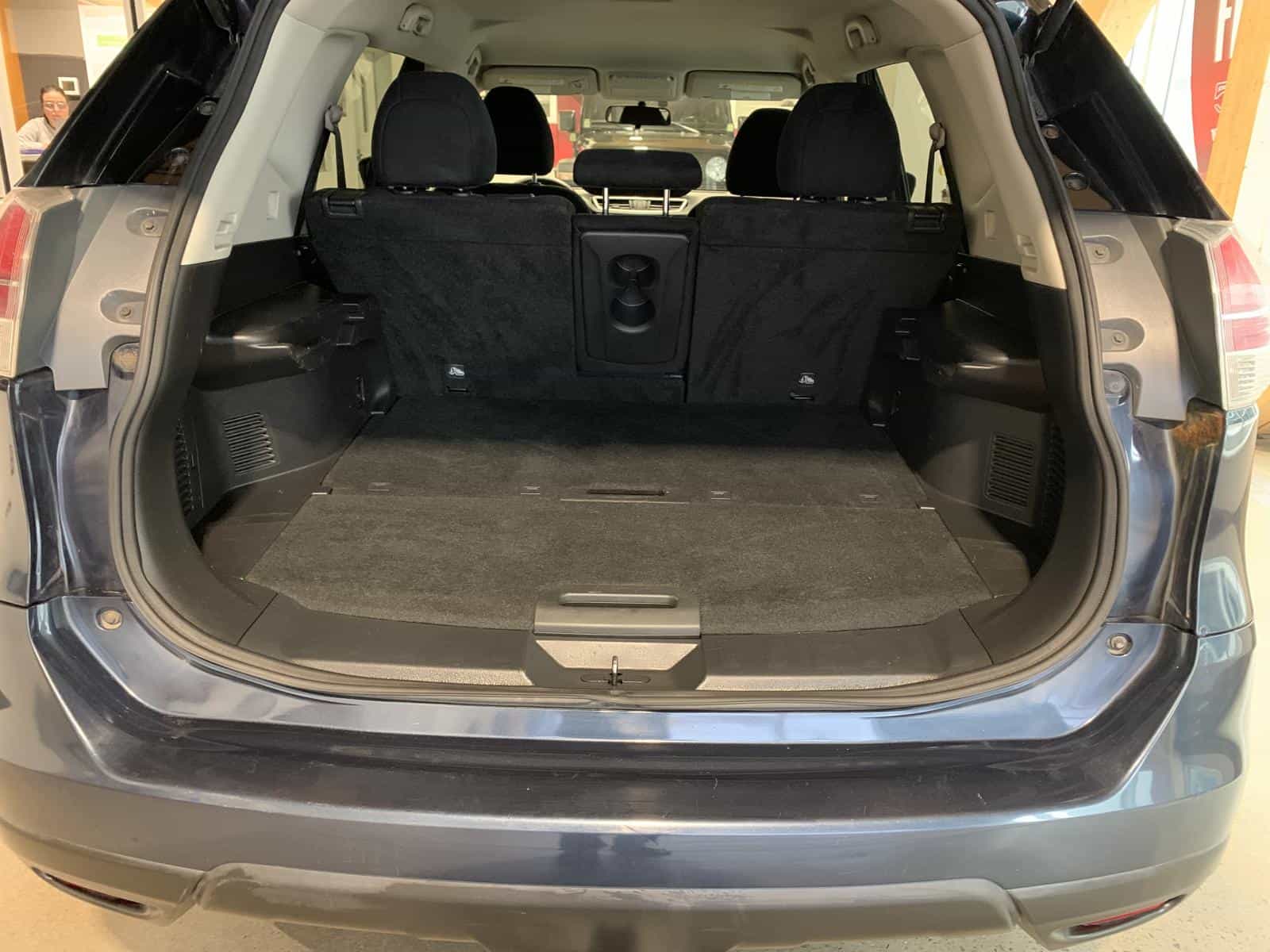 2016 Nissan ROGUE S/SL/SV Noir - Image 9