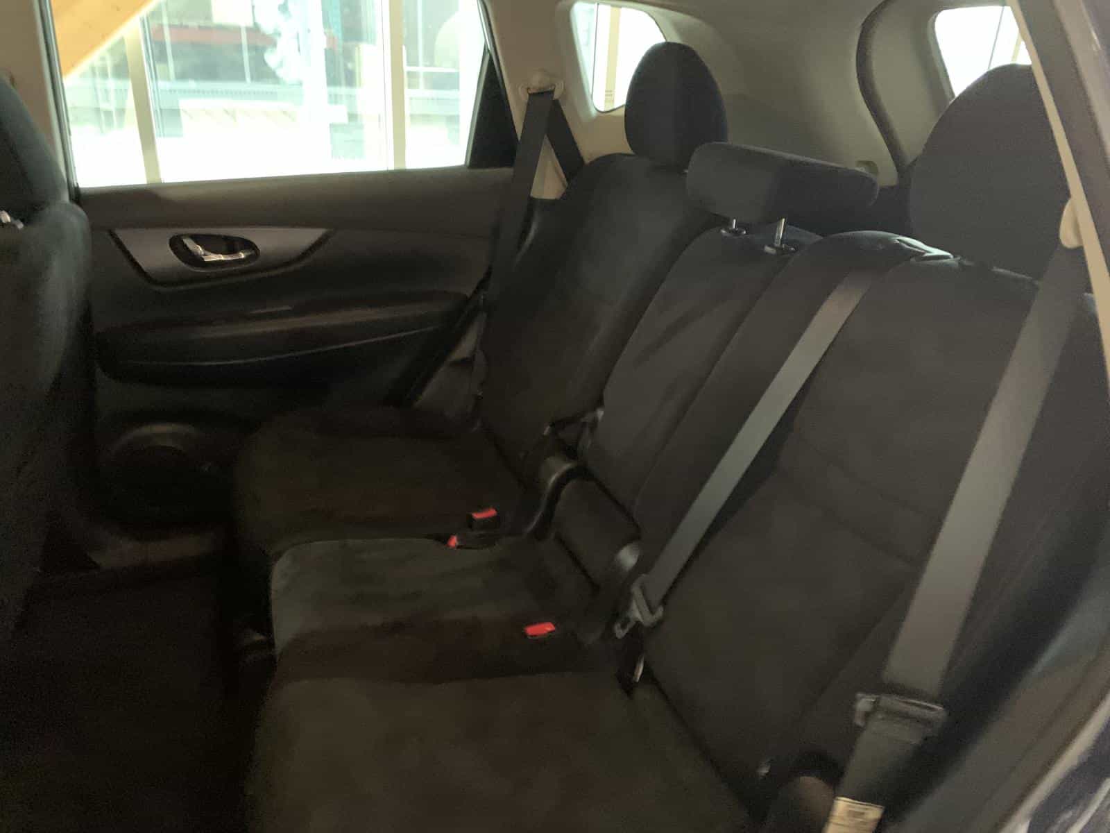 2016 Nissan ROGUE S/SL/SV Noir - Image 13