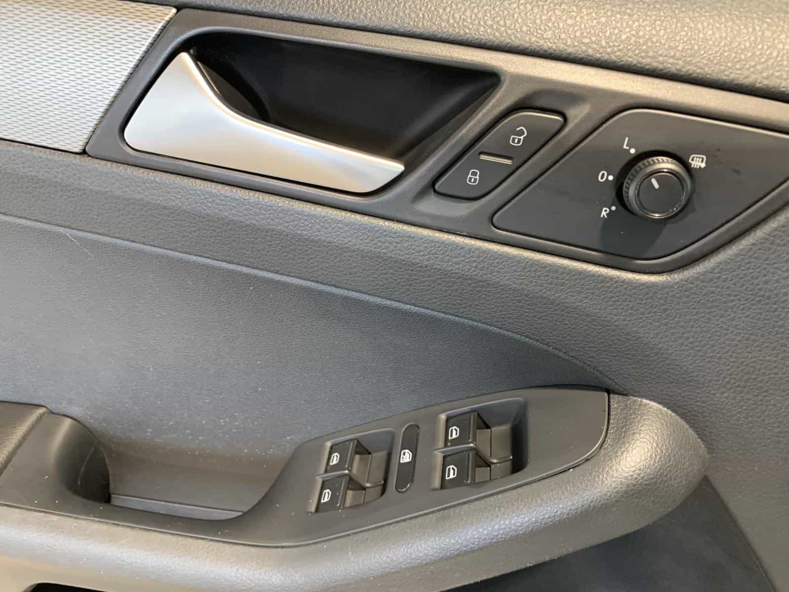 2015 Volkswagen Jetta Base/S Sedan - Image 21