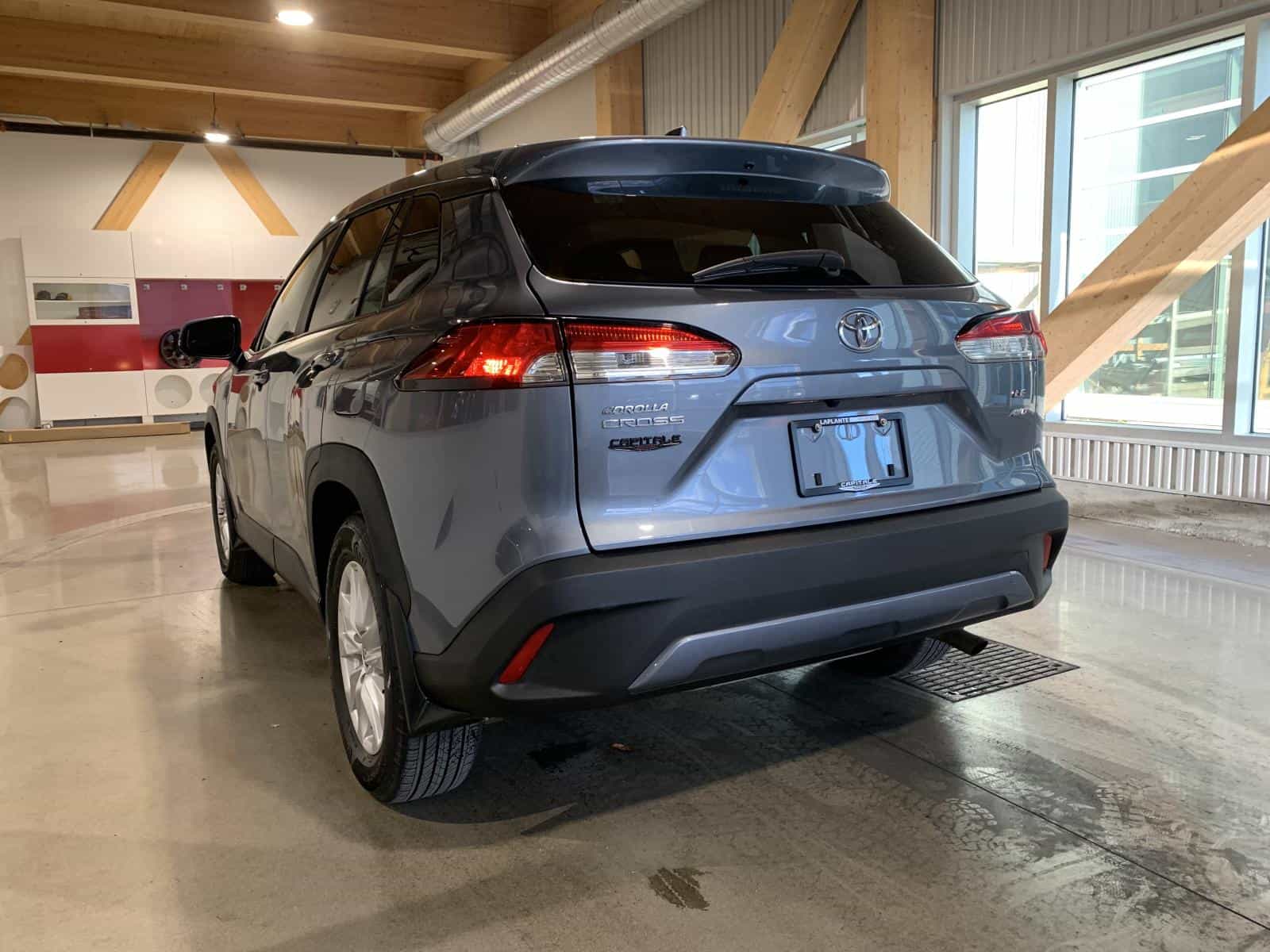 2023 Toyota Corolla Cross LE - Image 2