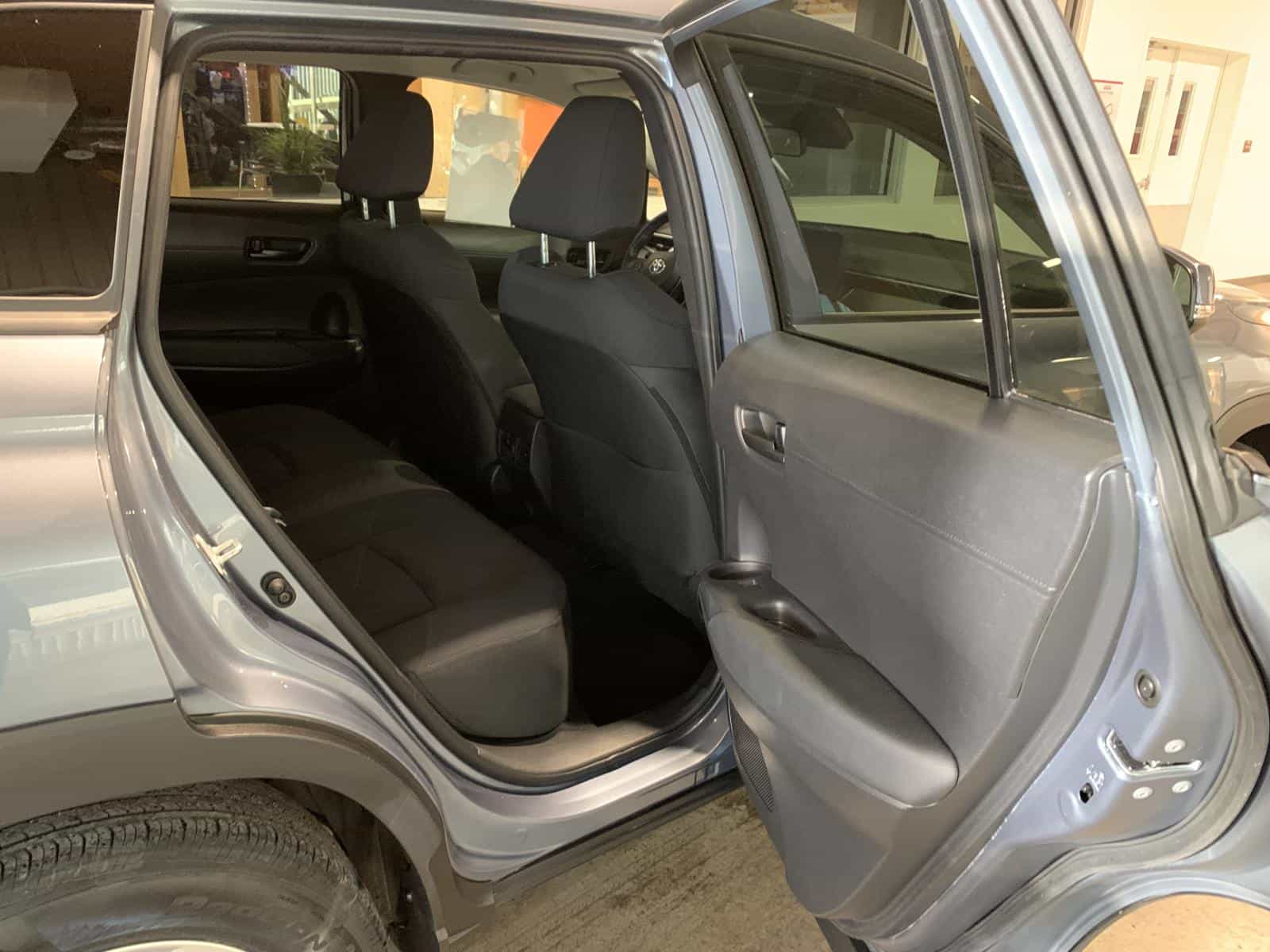 2023 Toyota Corolla Cross LE - Image 8